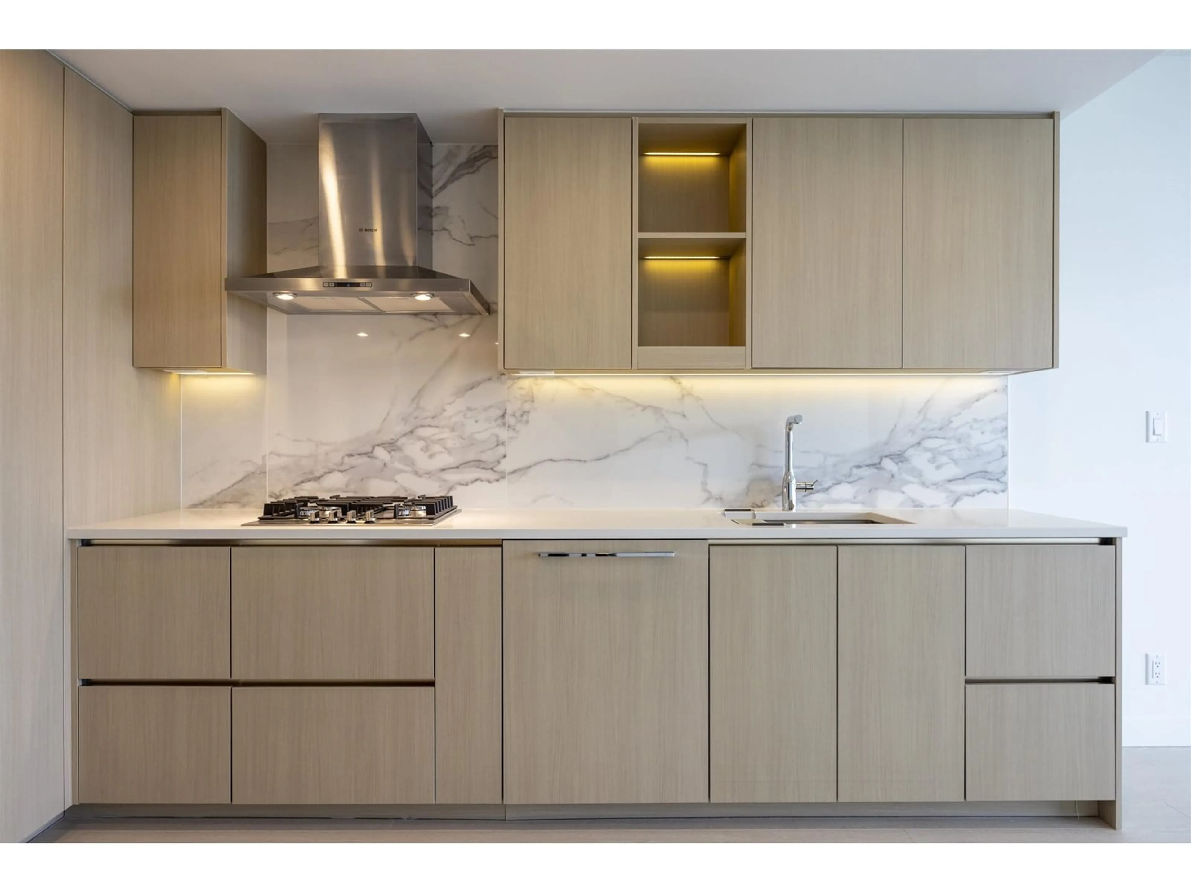 Contemporary kitchen, unknown for 2901 - 13778 100TH, Surrey British Columbia V3T0V3