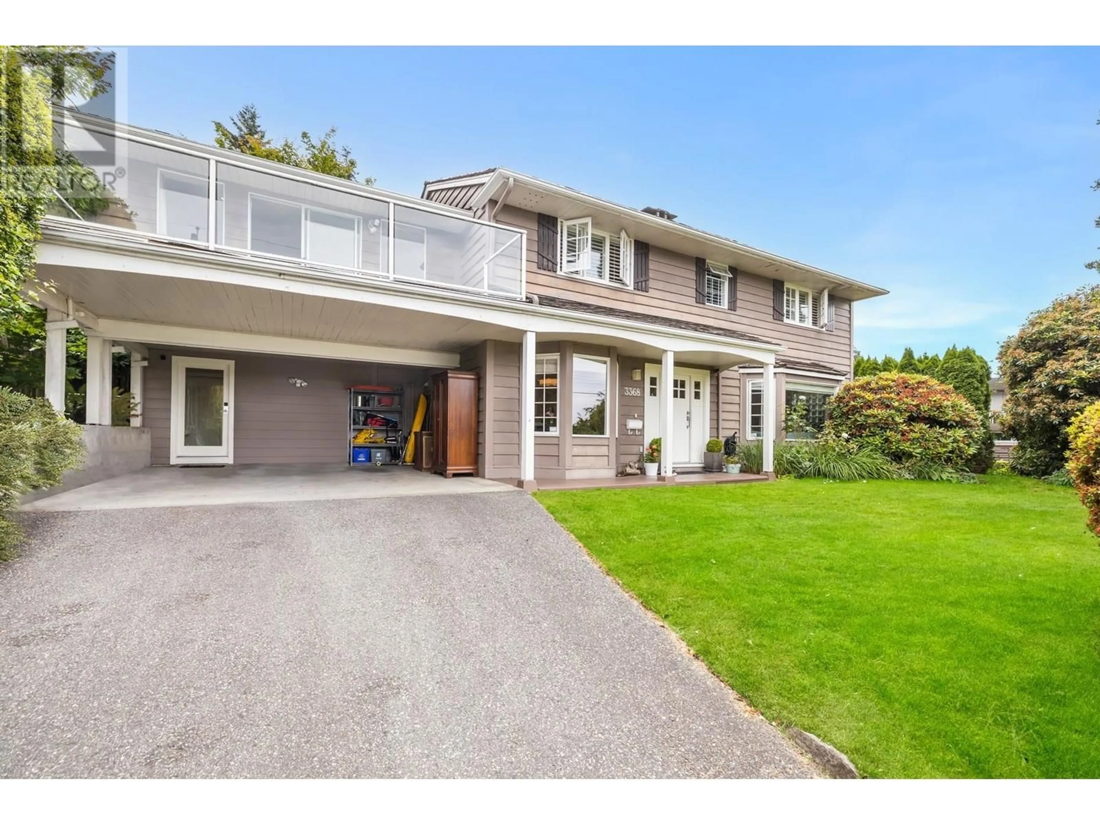 A pic from outside/outdoor area/front of a property/back of a property/a pic from drone, street for 3368 CALDER AVENUE, North Vancouver British Columbia V7N3R7