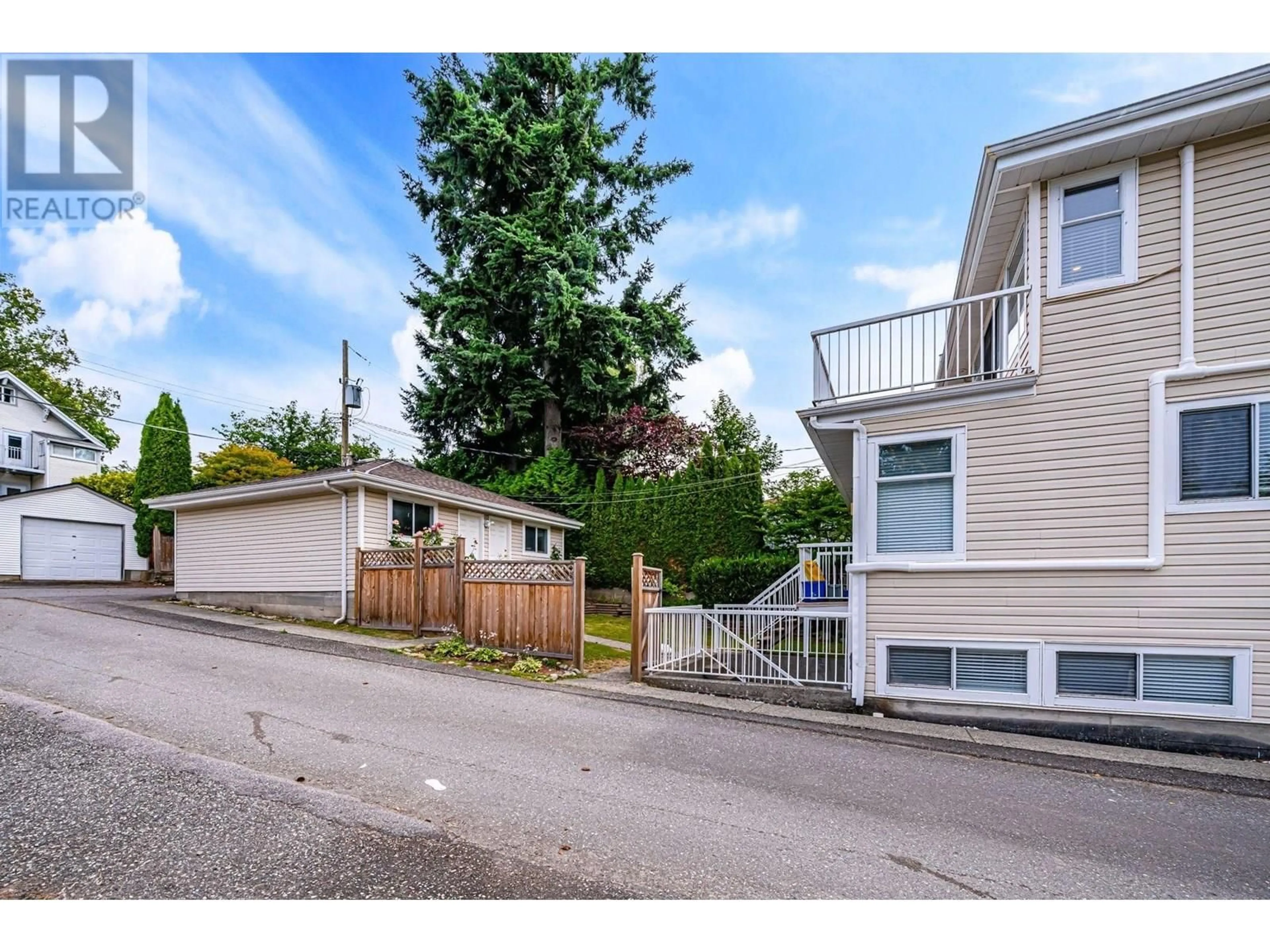 A pic from outside/outdoor area/front of a property/back of a property/a pic from drone, street for 333 48TH AVENUE, Vancouver British Columbia V5W2E2