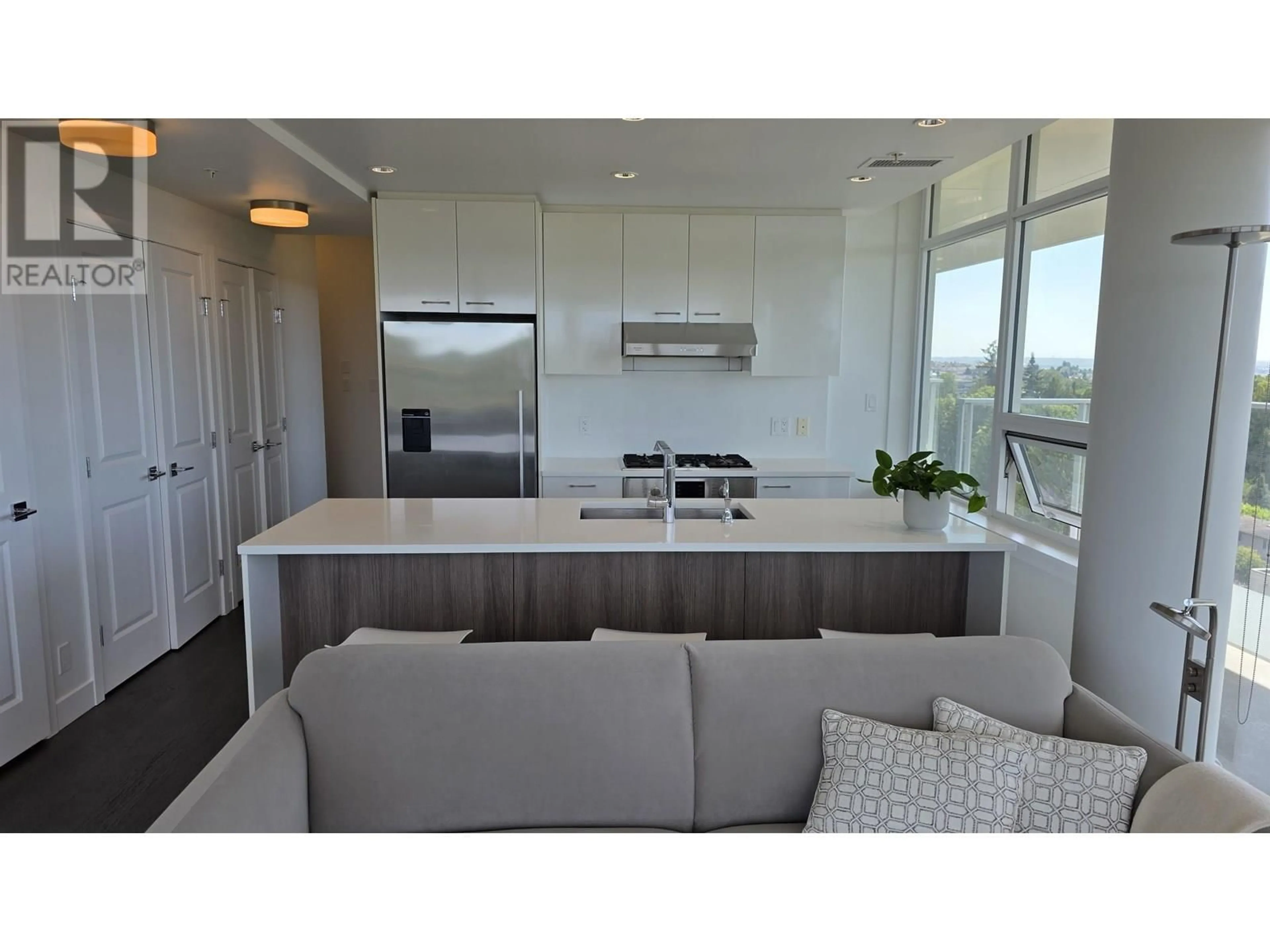 Open concept kitchen, unknown for 907 - 6383 CAMBIE STREET, Vancouver British Columbia V5Z0G7