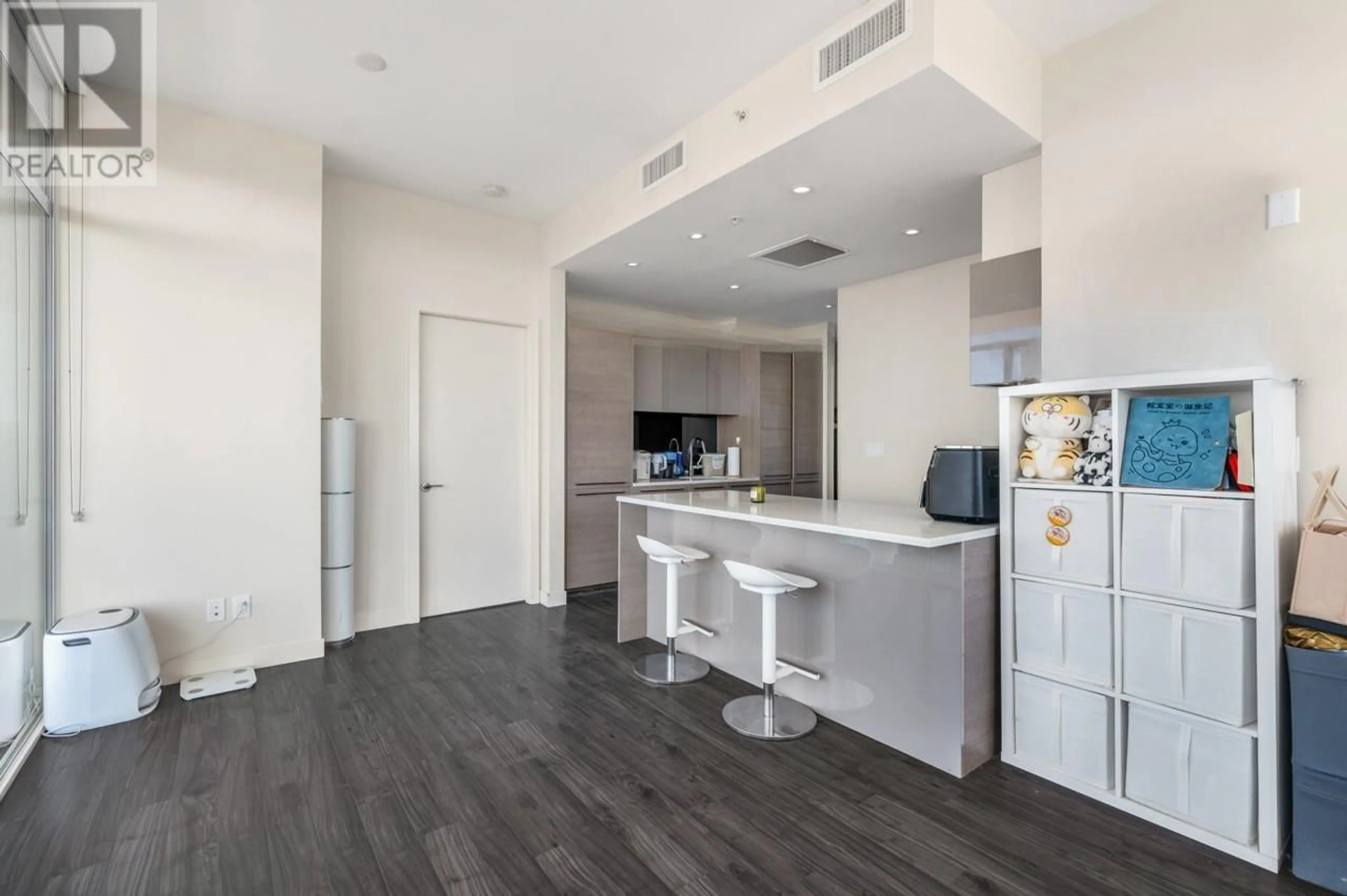 Open concept kitchen, unknown for 3805 - 6383 MCKAY AVENUE, Burnaby British Columbia V5H0H8