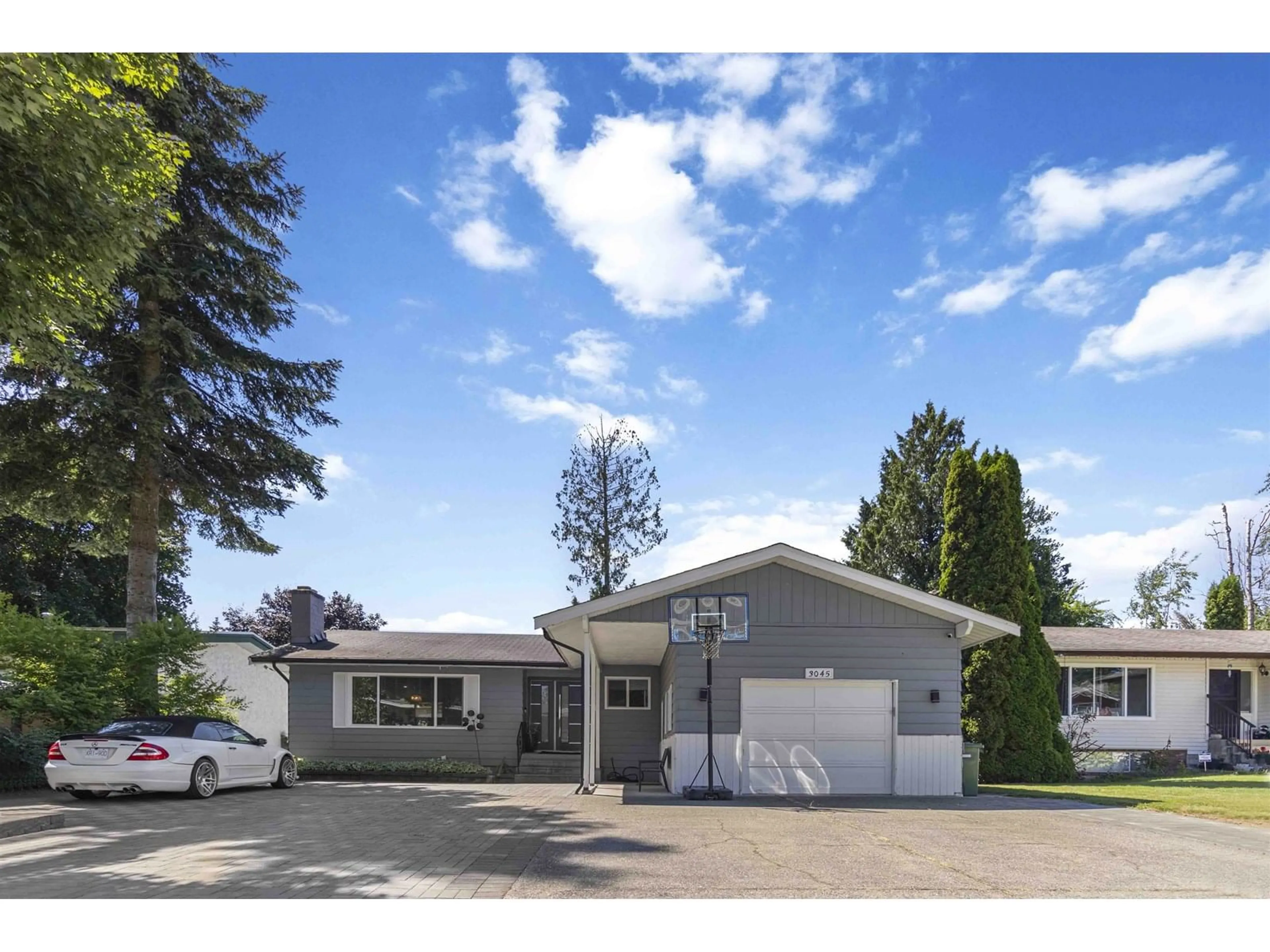 Unknown for 3045 MOUAT, Abbotsford British Columbia V2T4E5