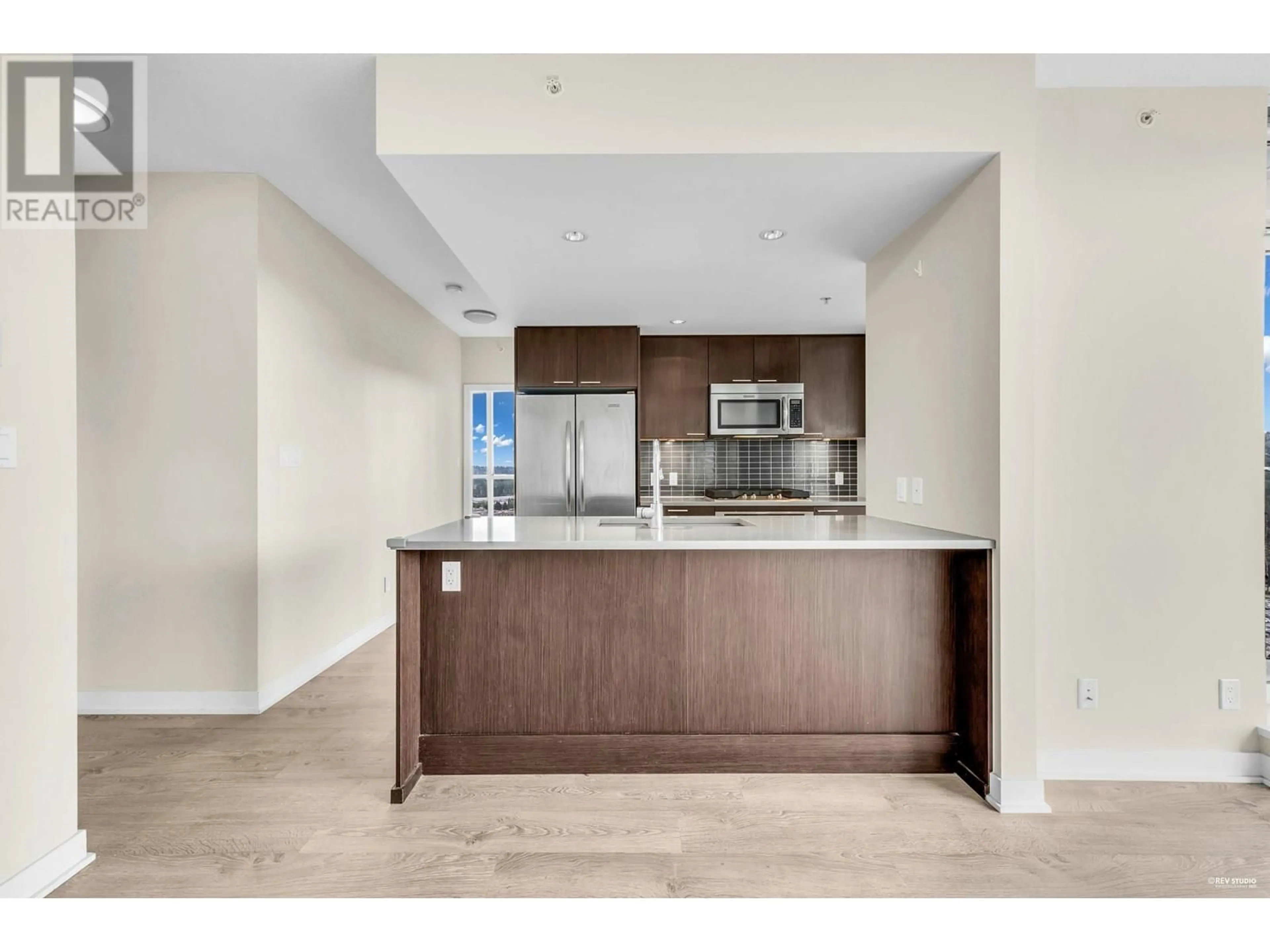 Open concept kitchen, unknown for 2307 - 2975 ATLANTIC AVENUE, Coquitlam British Columbia V3B0C5