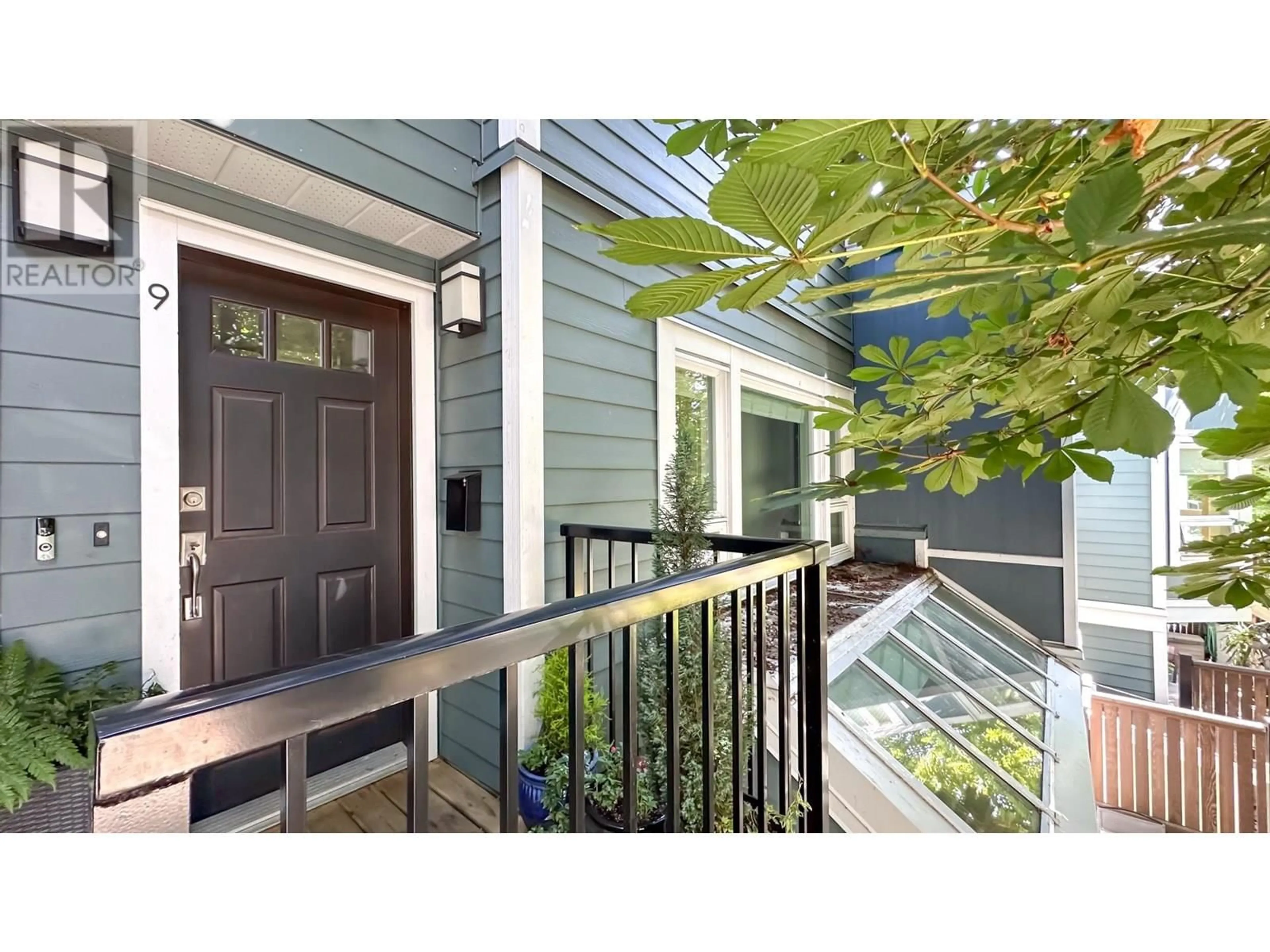 Unknown for 9 - 1081 8TH AVENUE, Vancouver British Columbia V6H1C3