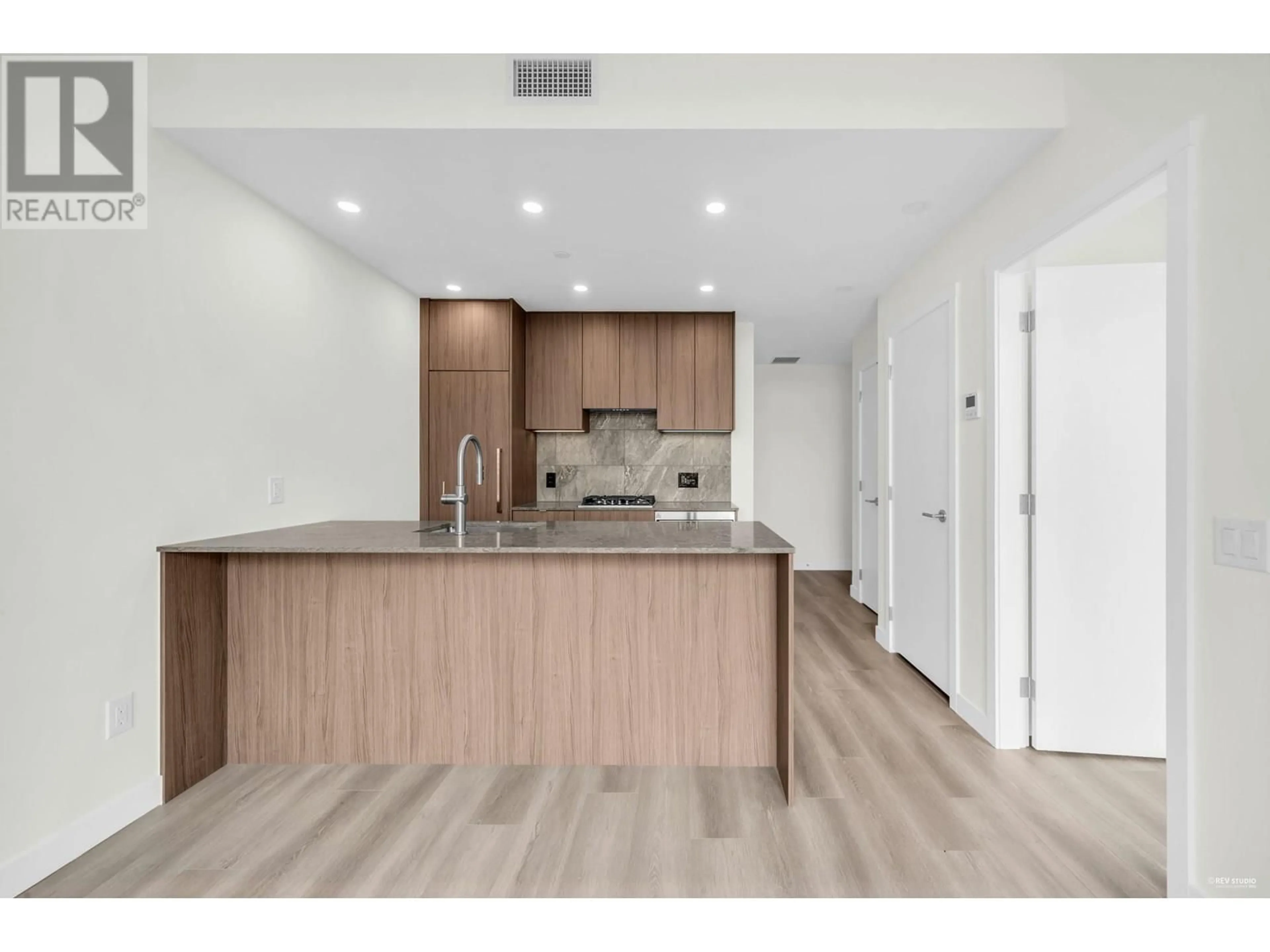 Open concept kitchen, wood/laminate floor for 1608 - 626 CLAREMONT STREET, Coquitlam British Columbia V3J3T4