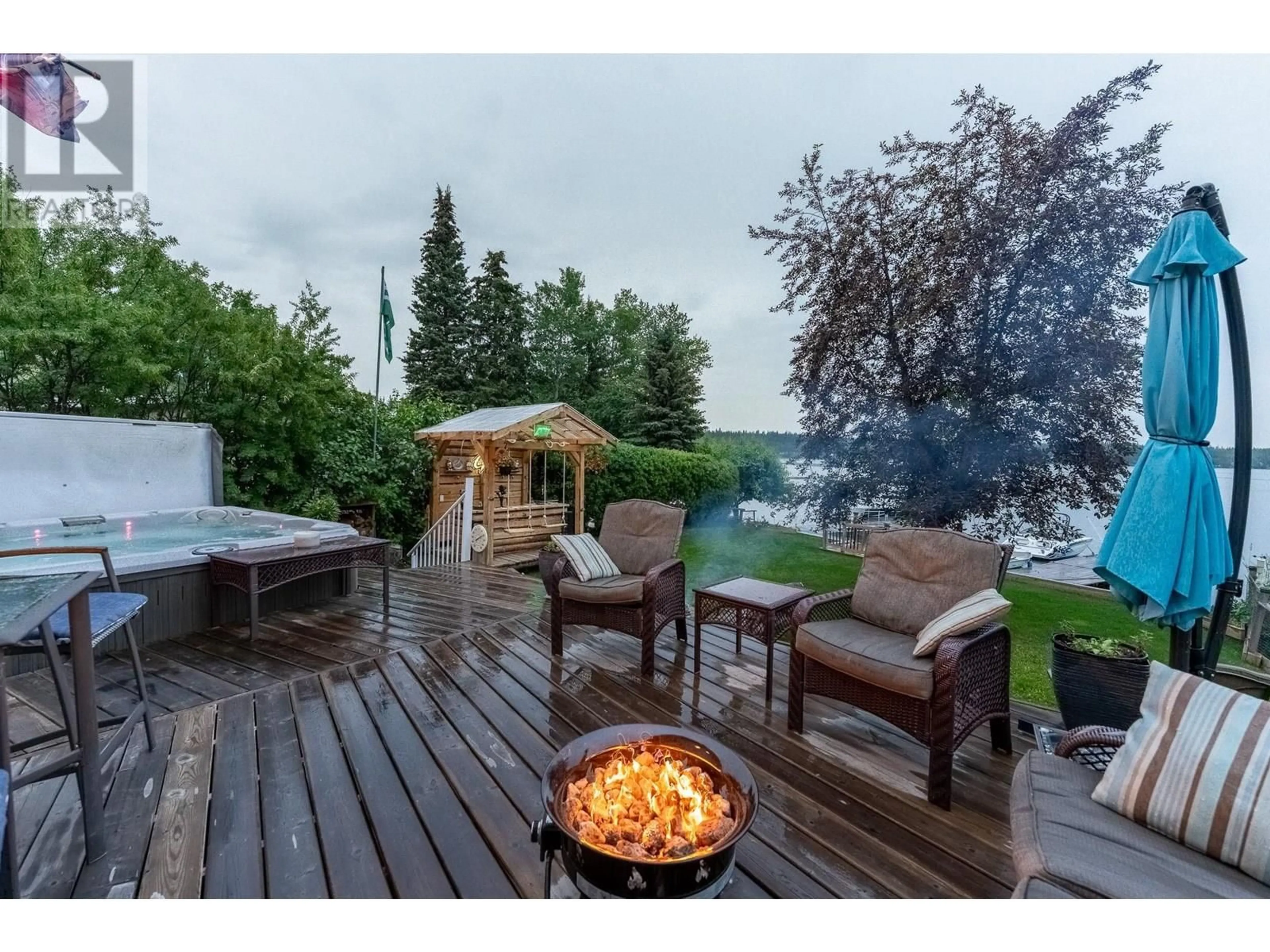 Patio, water/lake/river/ocean view for 50465 LAKES ROAD, Cluculz Lake British Columbia V0J3A3
