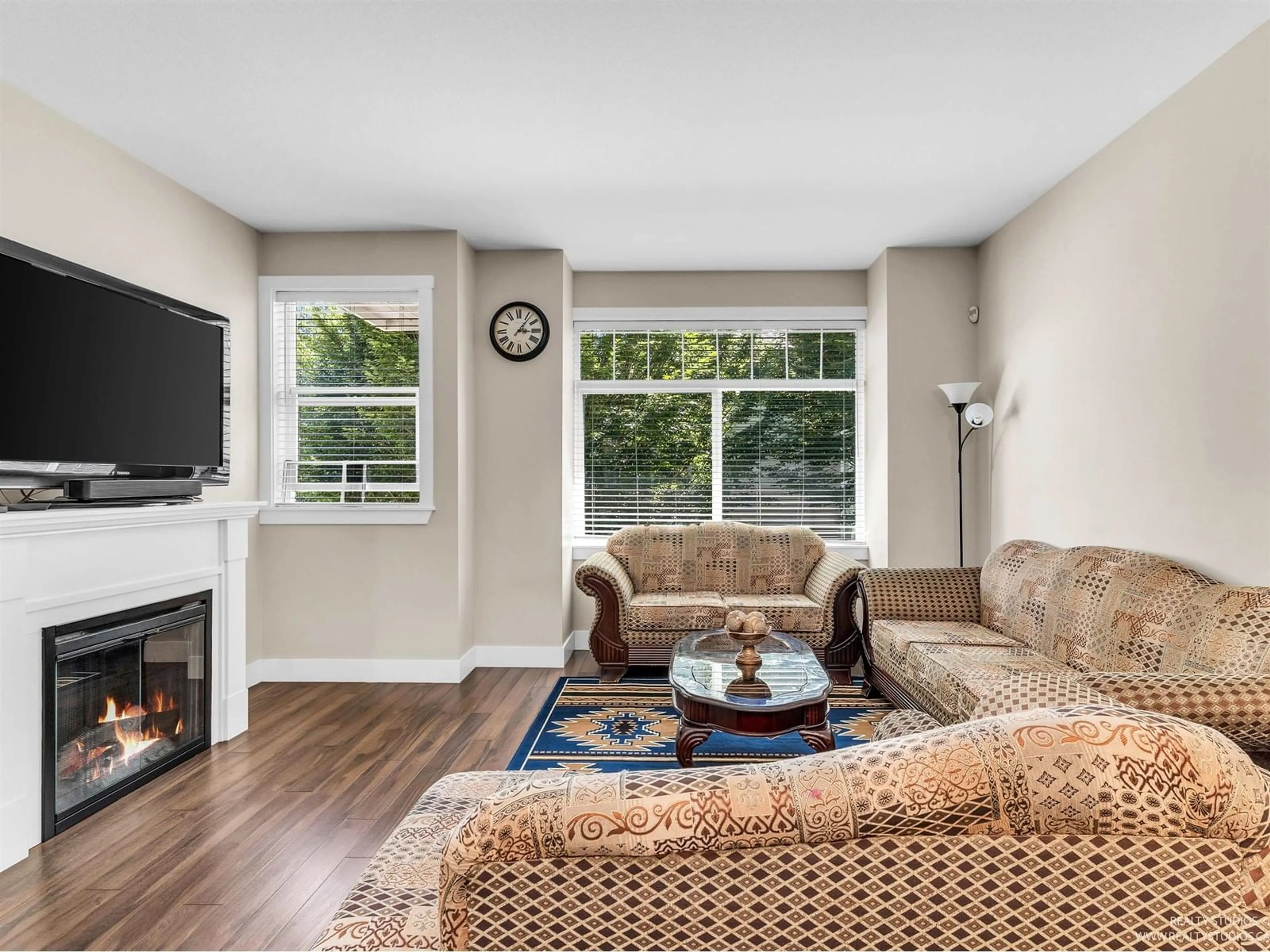Living room with furniture, unknown for 44 - 8277 161, Surrey British Columbia V4N0N3