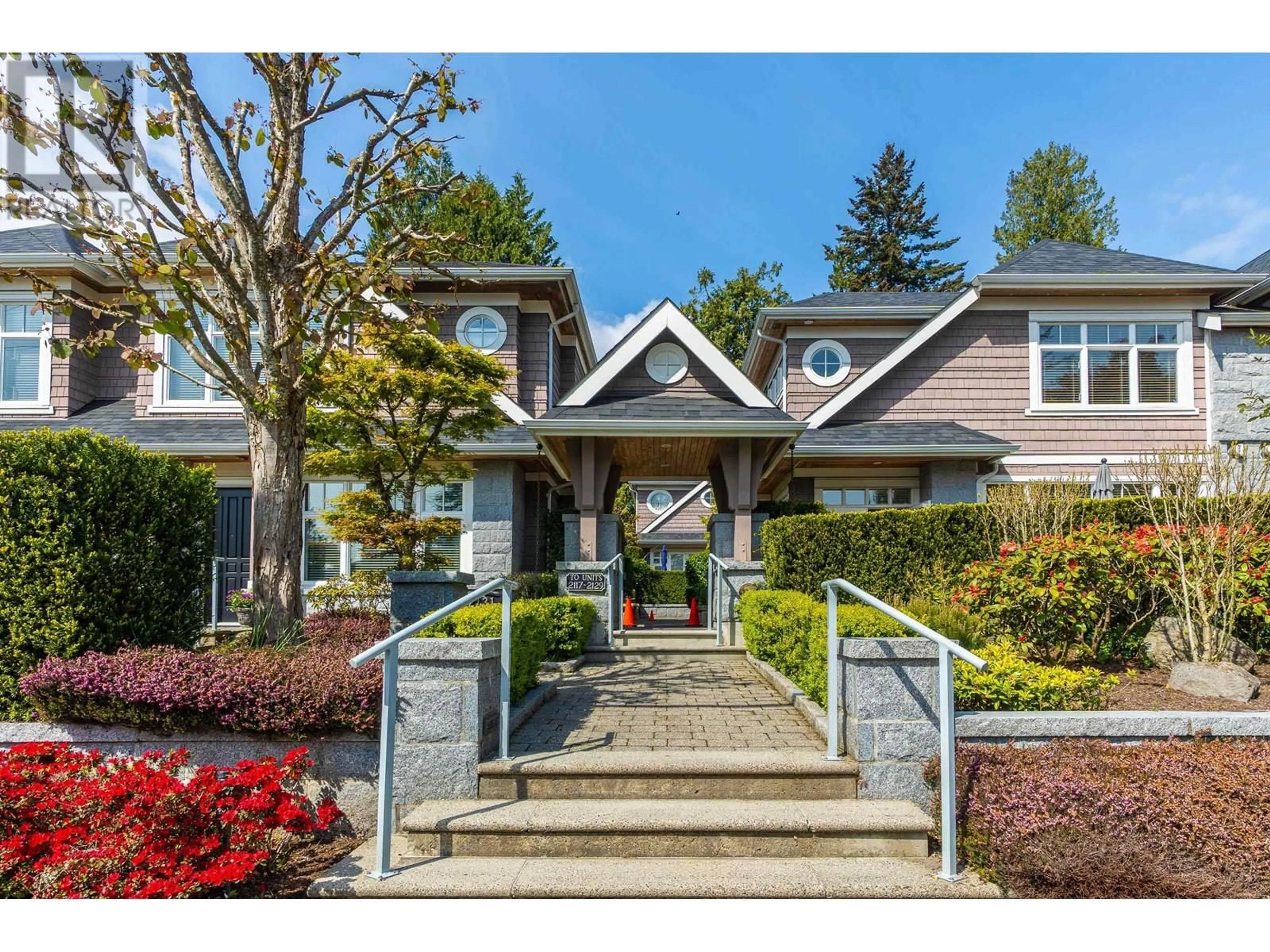 Home with vinyl exterior material, street for 2129 GORDON AVENUE, West Vancouver British Columbia V7V1W1
