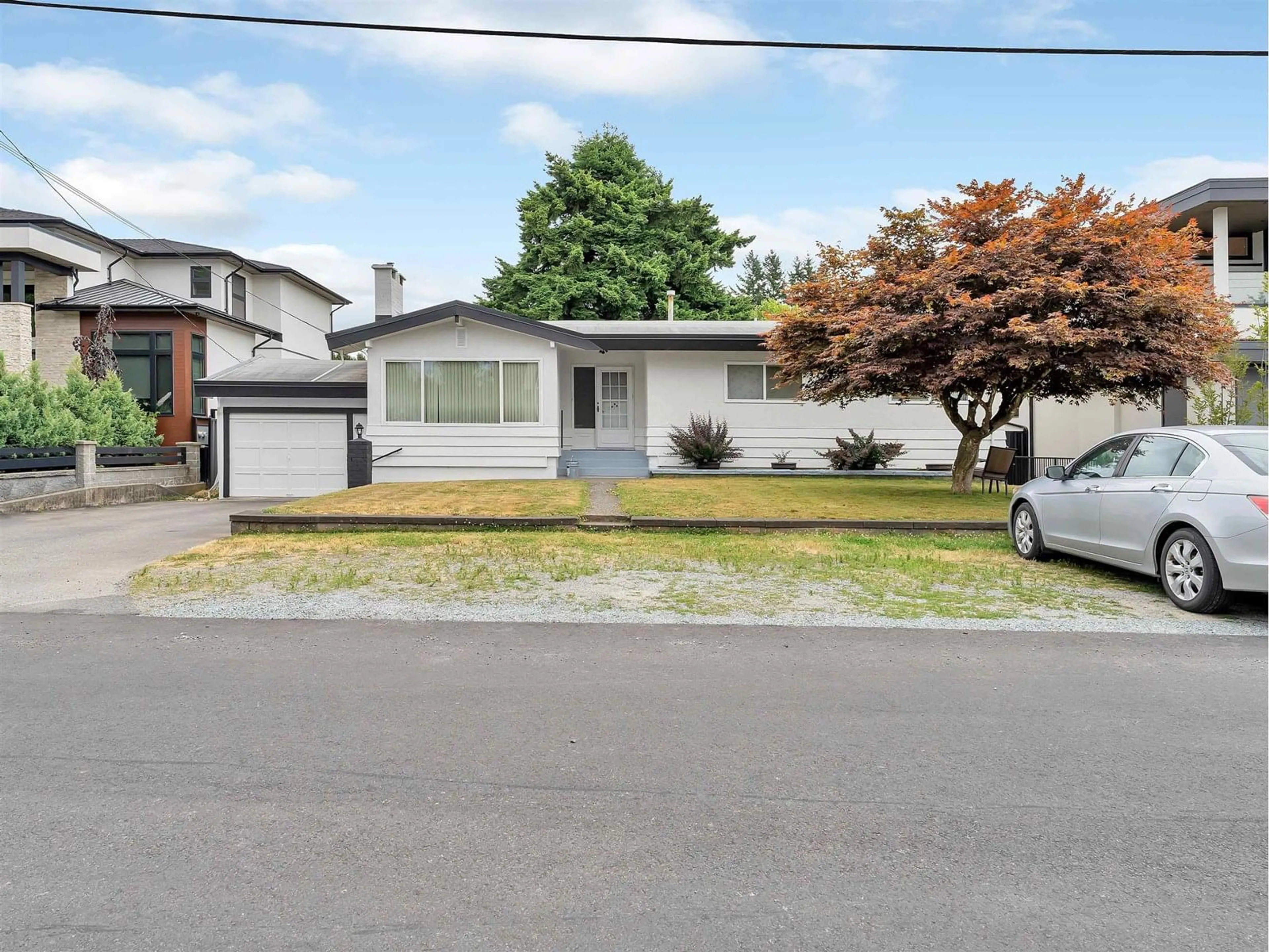 Home with vinyl exterior material, street for 2148 WILEROSE, Abbotsford British Columbia V2S2Z6