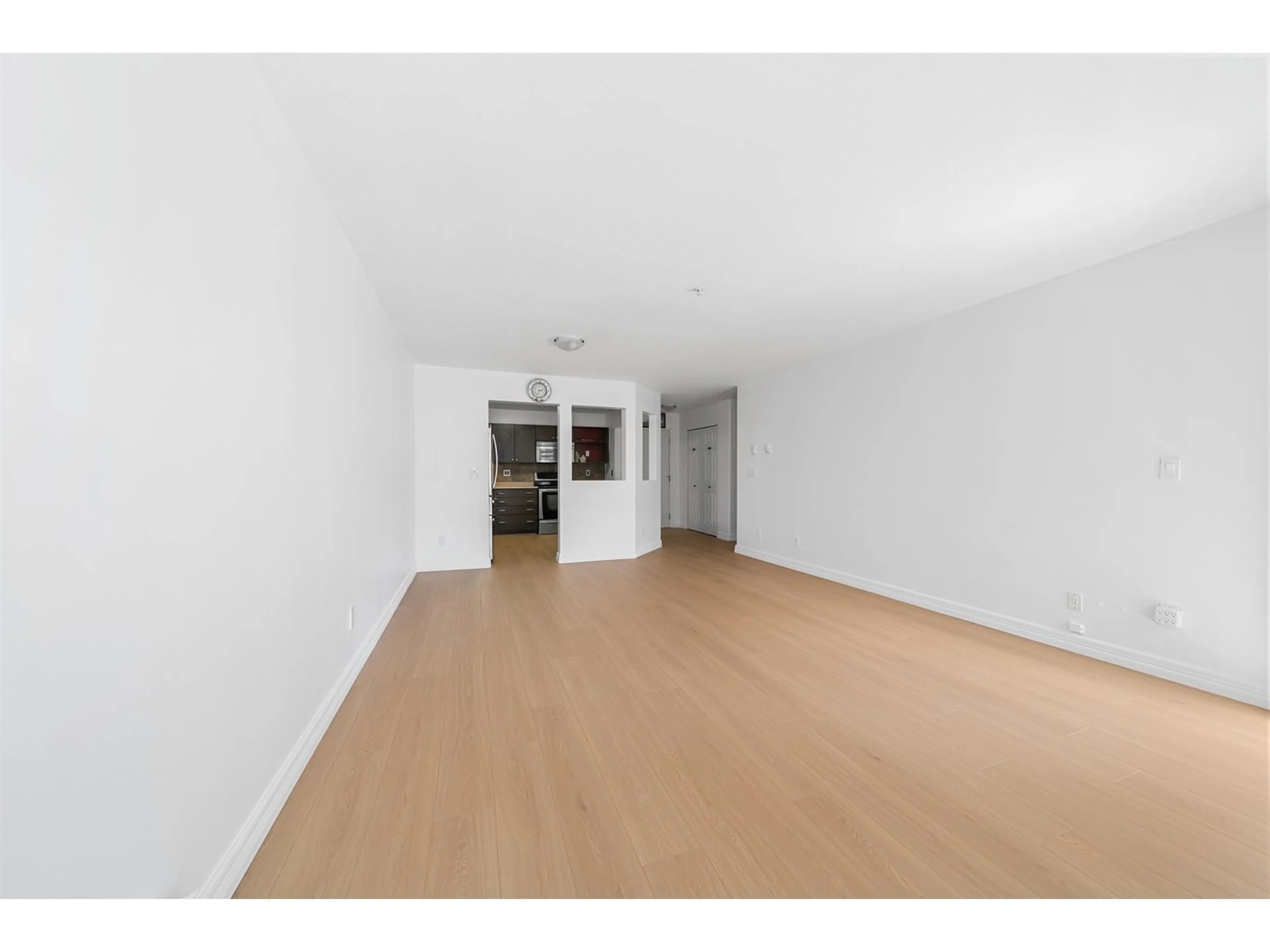 A pic of a room for 407 - 2435 CENTER, Abbotsford British Columbia V2T2N4
