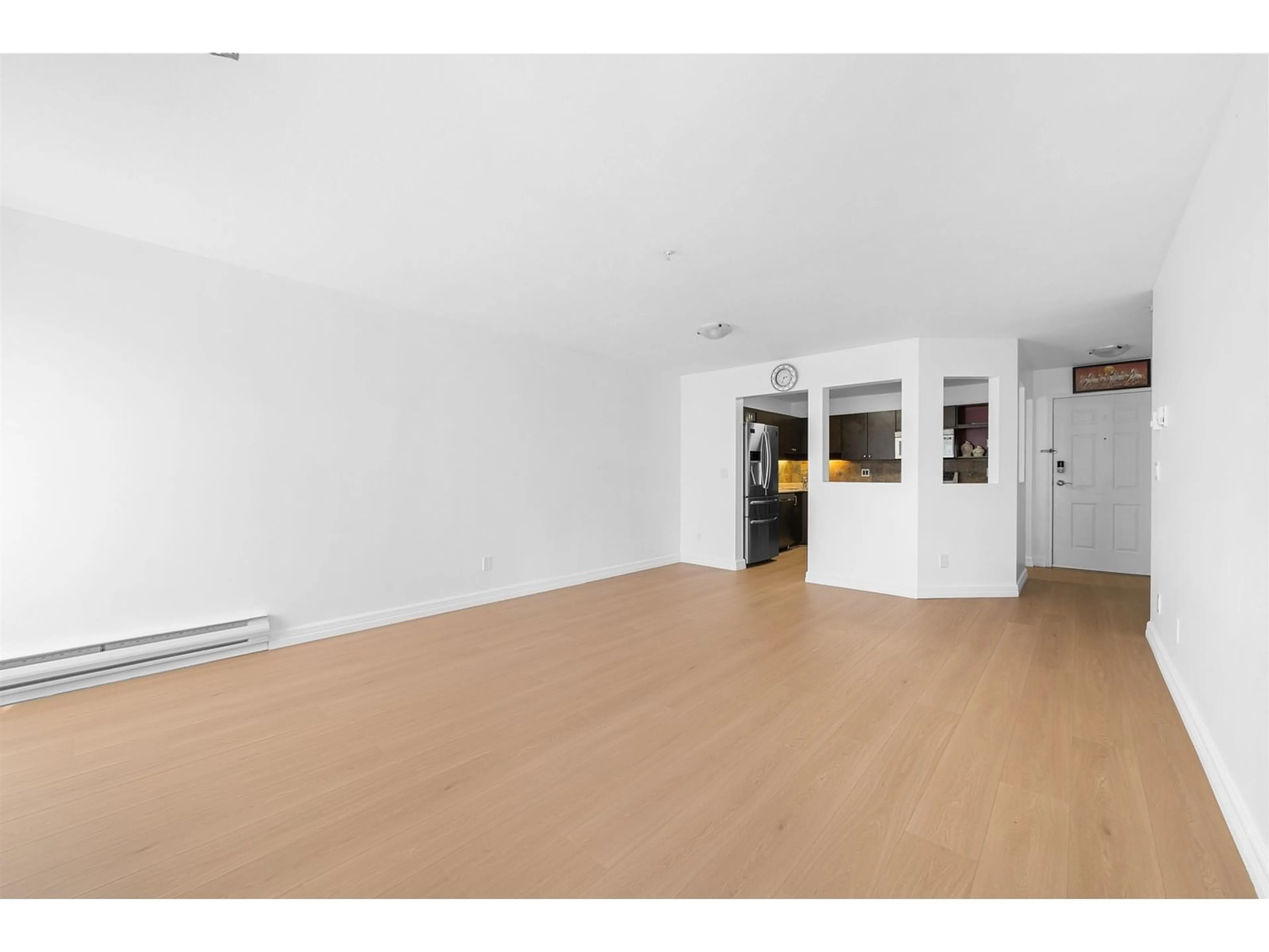 A pic of a room for 407 - 2435 CENTER, Abbotsford British Columbia V2T2N4