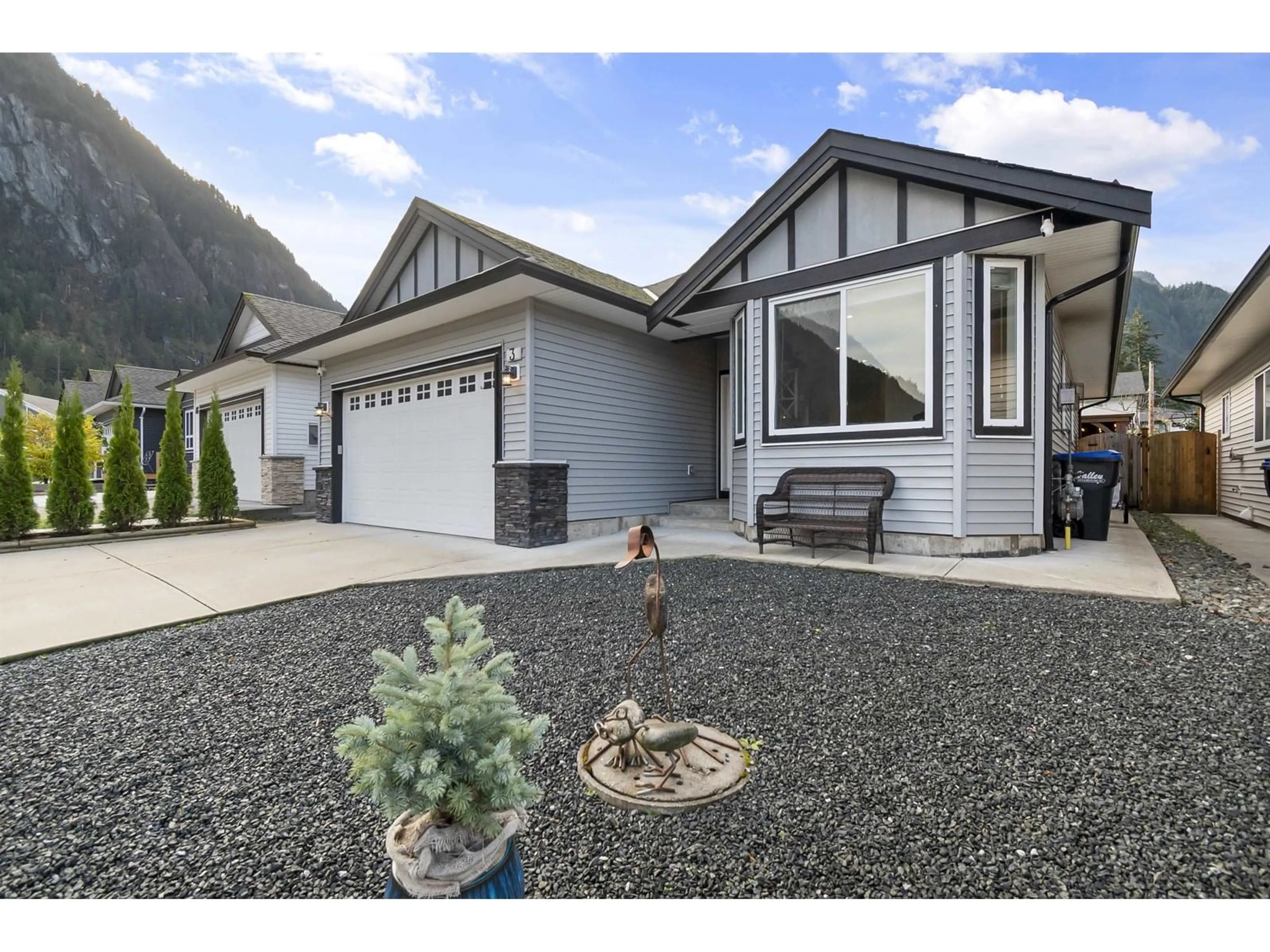 Home with vinyl exterior material, mountain view for 3 - 20118 BEACON ROAD, Hope British Columbia V0X1L2