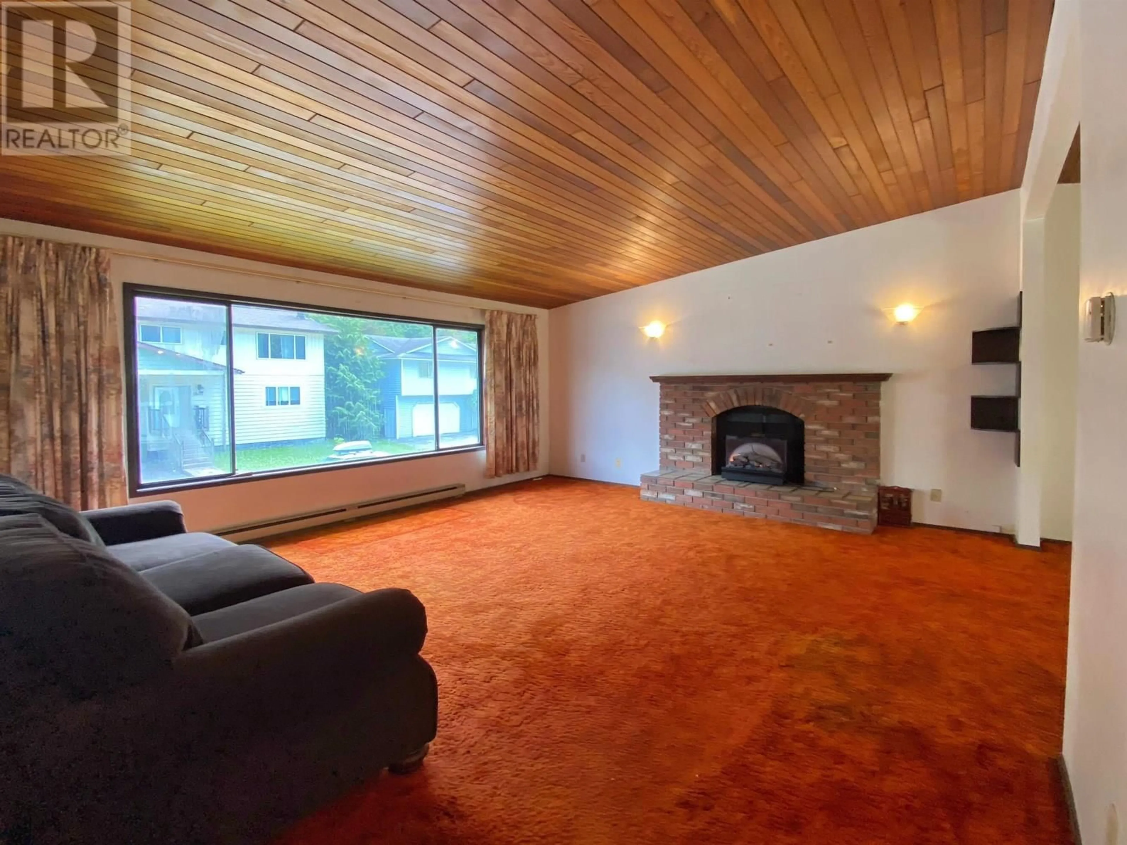Living room with furniture, unknown for 1800 KOOTENAY AVENUE, Prince Rupert British Columbia V8J4B2