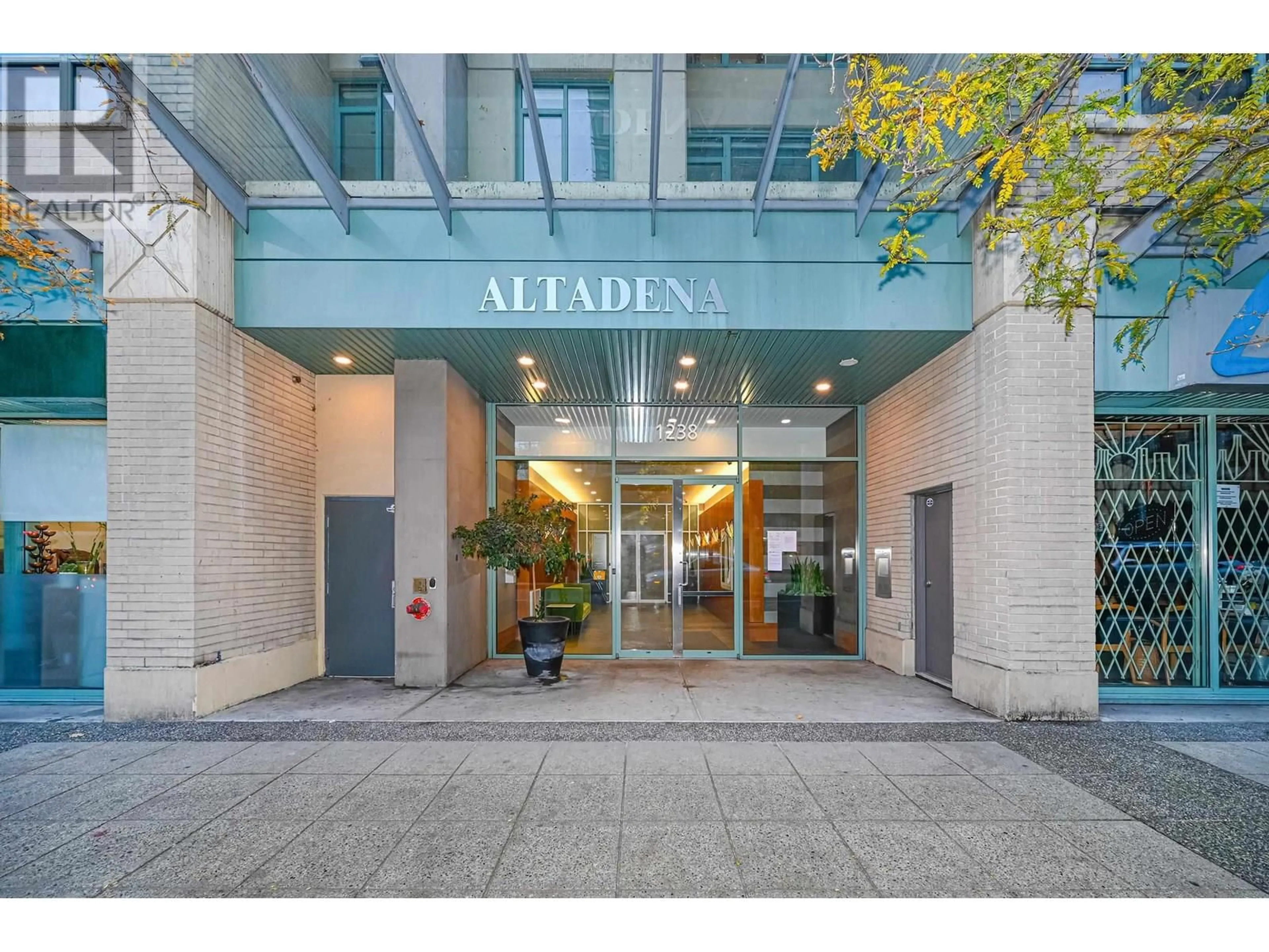 Indoor foyer for 1207 - 1238 BURRARD STREET, Vancouver British Columbia V6Z3E1