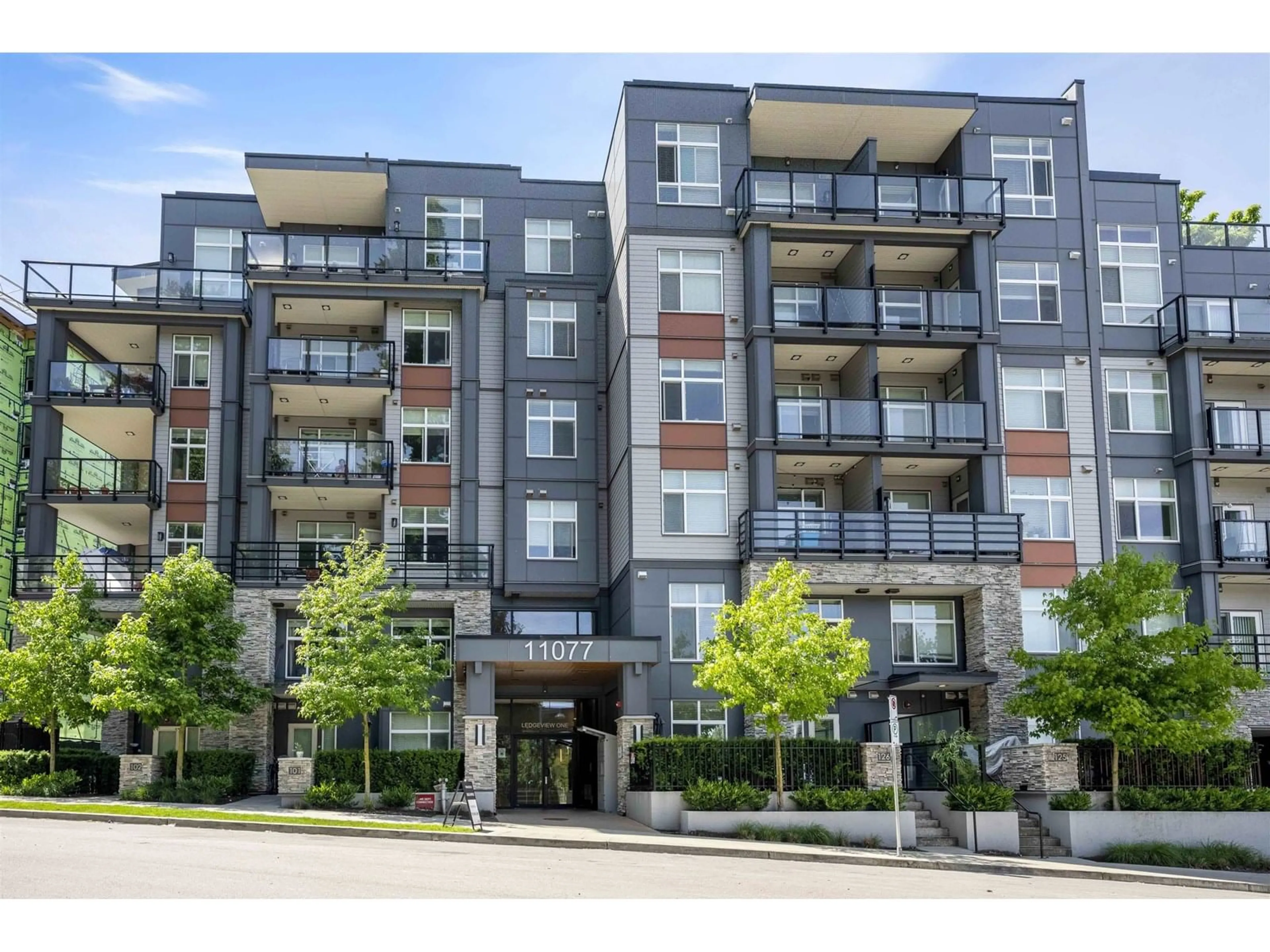 Unknown for 402 - 11077 RAVINE, Surrey British Columbia V3T5S2