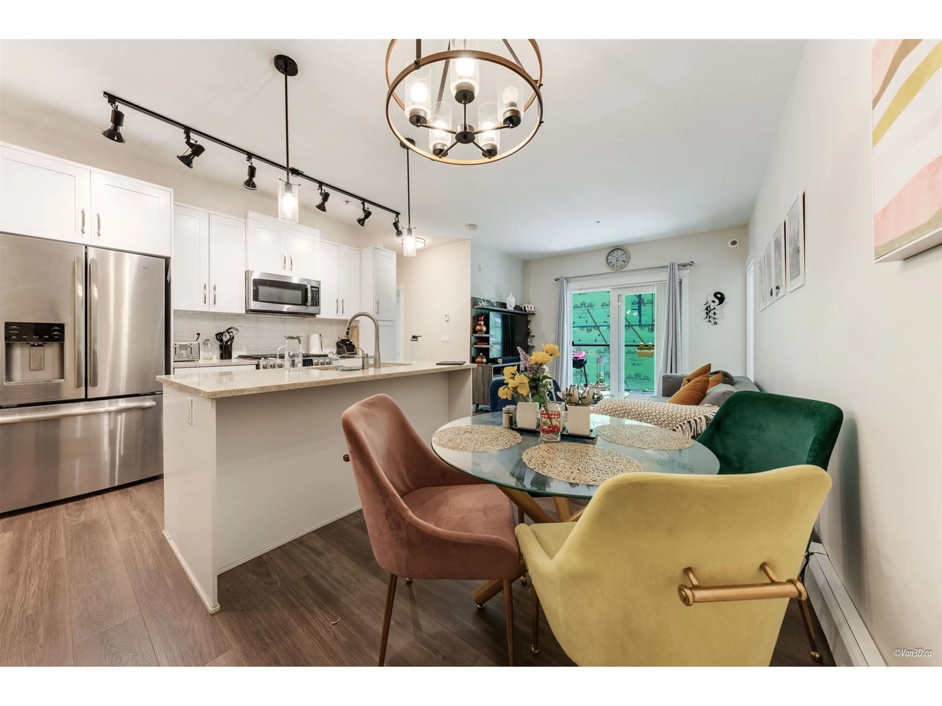 Open concept kitchen, unknown for 402 - 11077 RAVINE, Surrey British Columbia V3T5S2