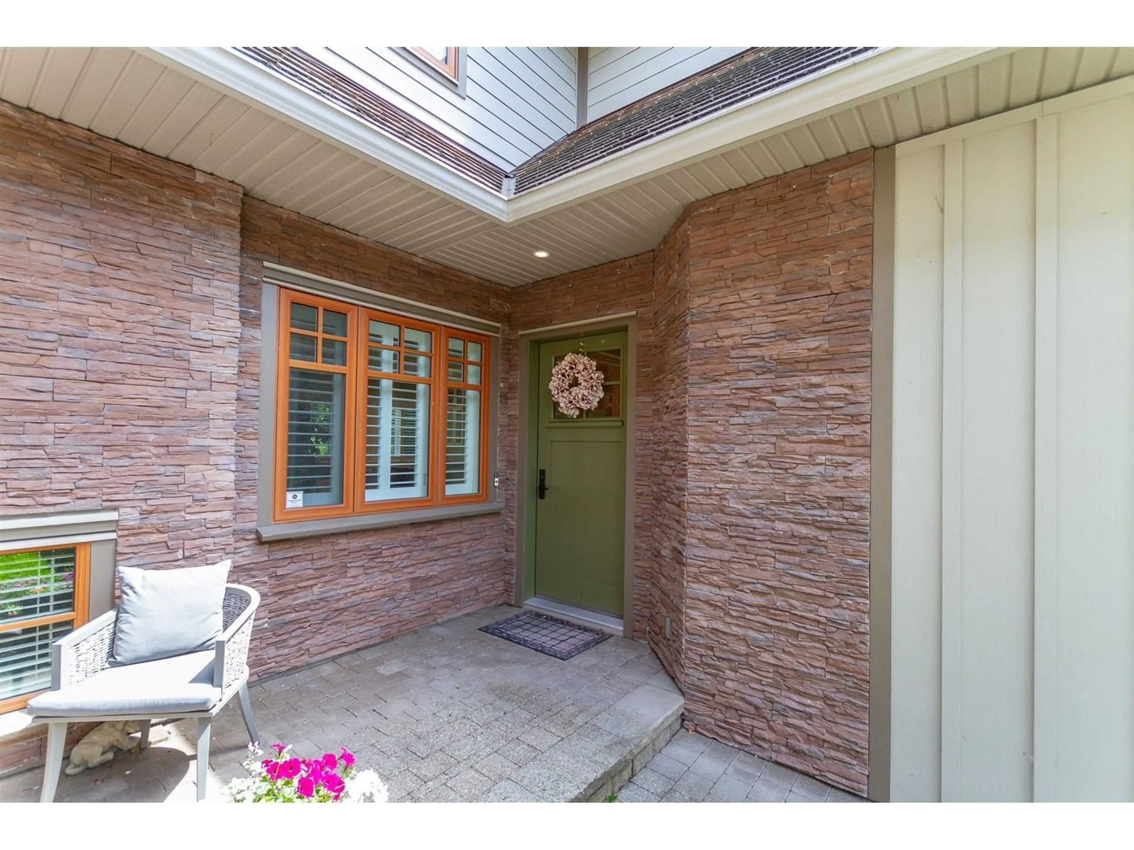 Indoor entryway for 18 - 3122 160, Surrey British Columbia V3Z8K5