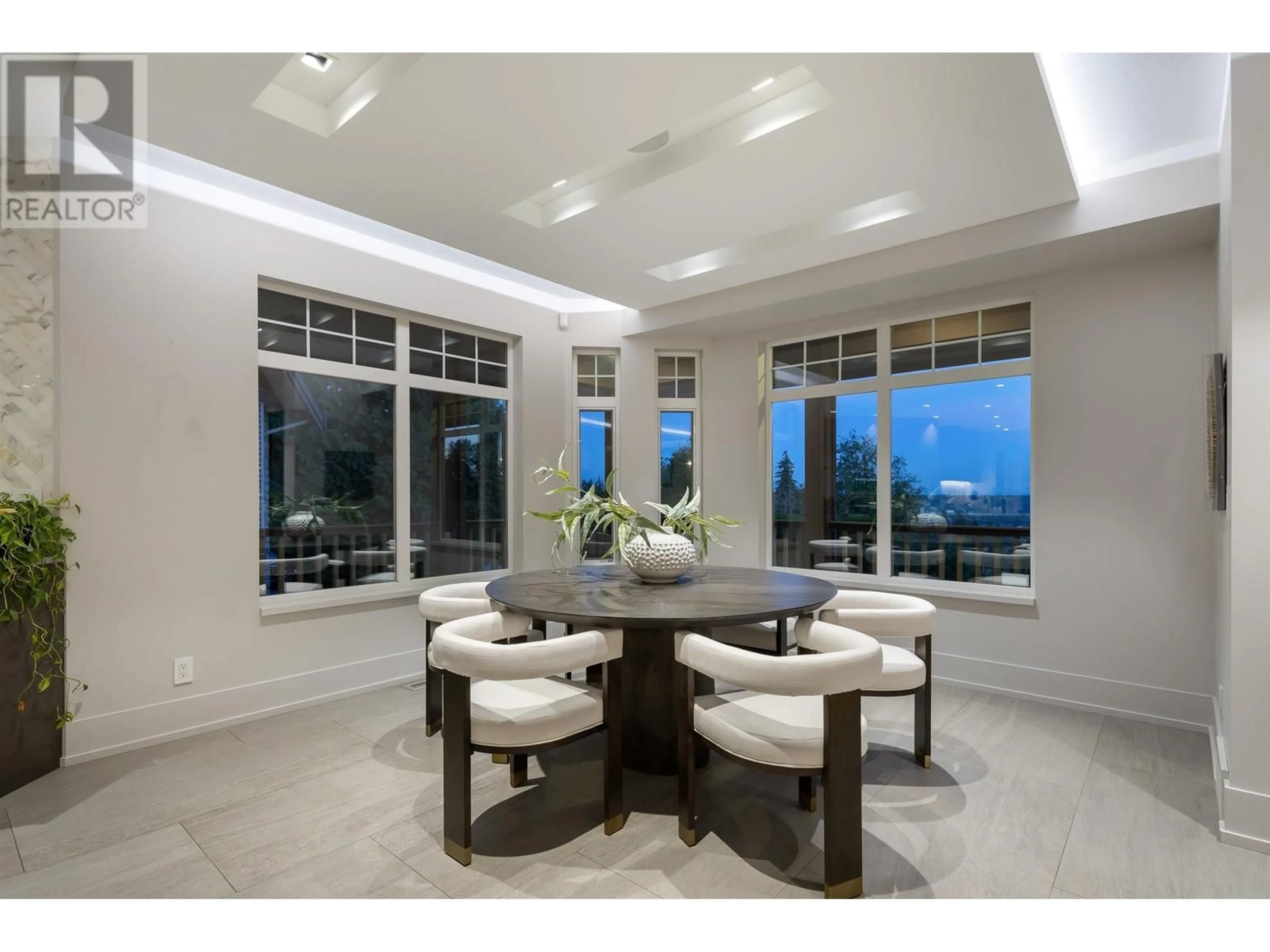 Dining room, ceramic/tile floor for 26615 98 AVENUE, Maple Ridge British Columbia V2W1T4