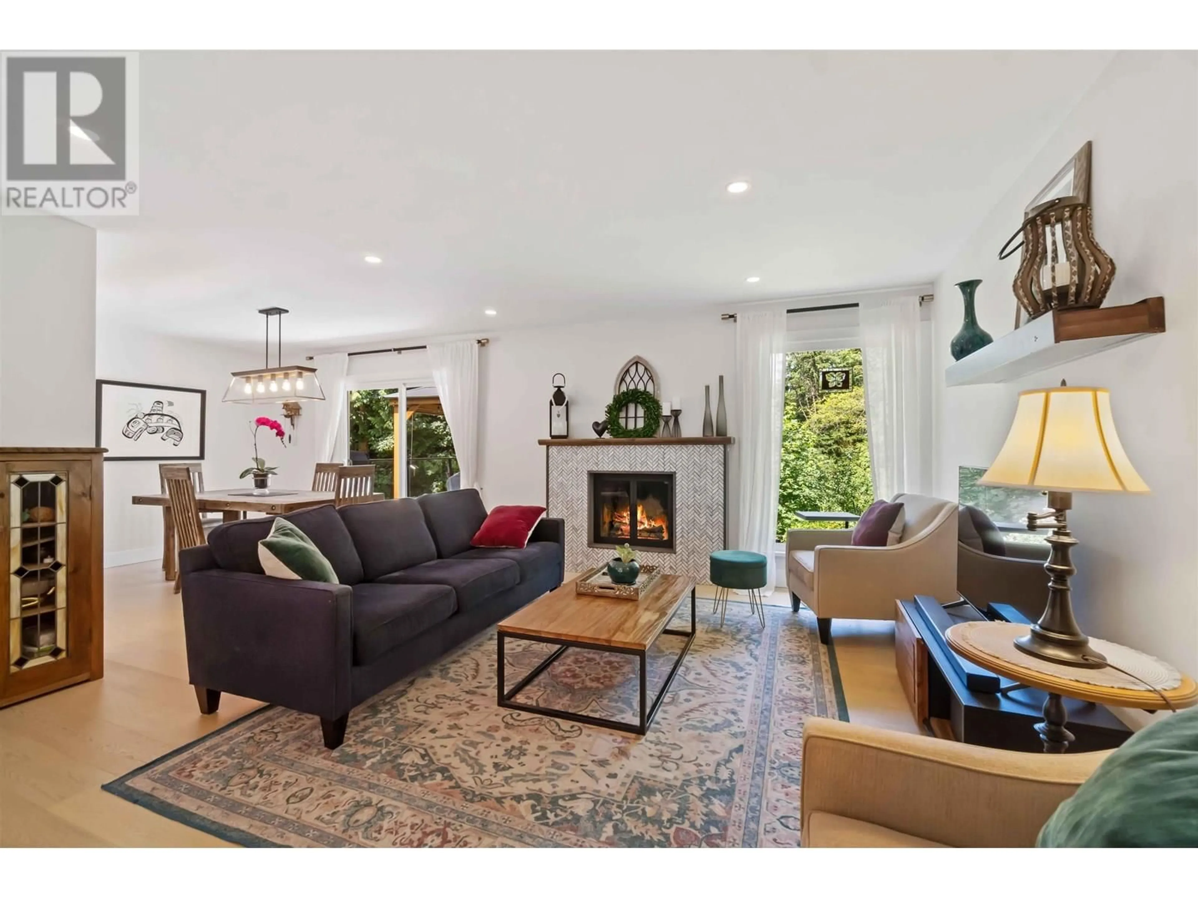 Living room with furniture, unknown for 2609 HAWSER AVENUE, Coquitlam British Columbia V3C4C9
