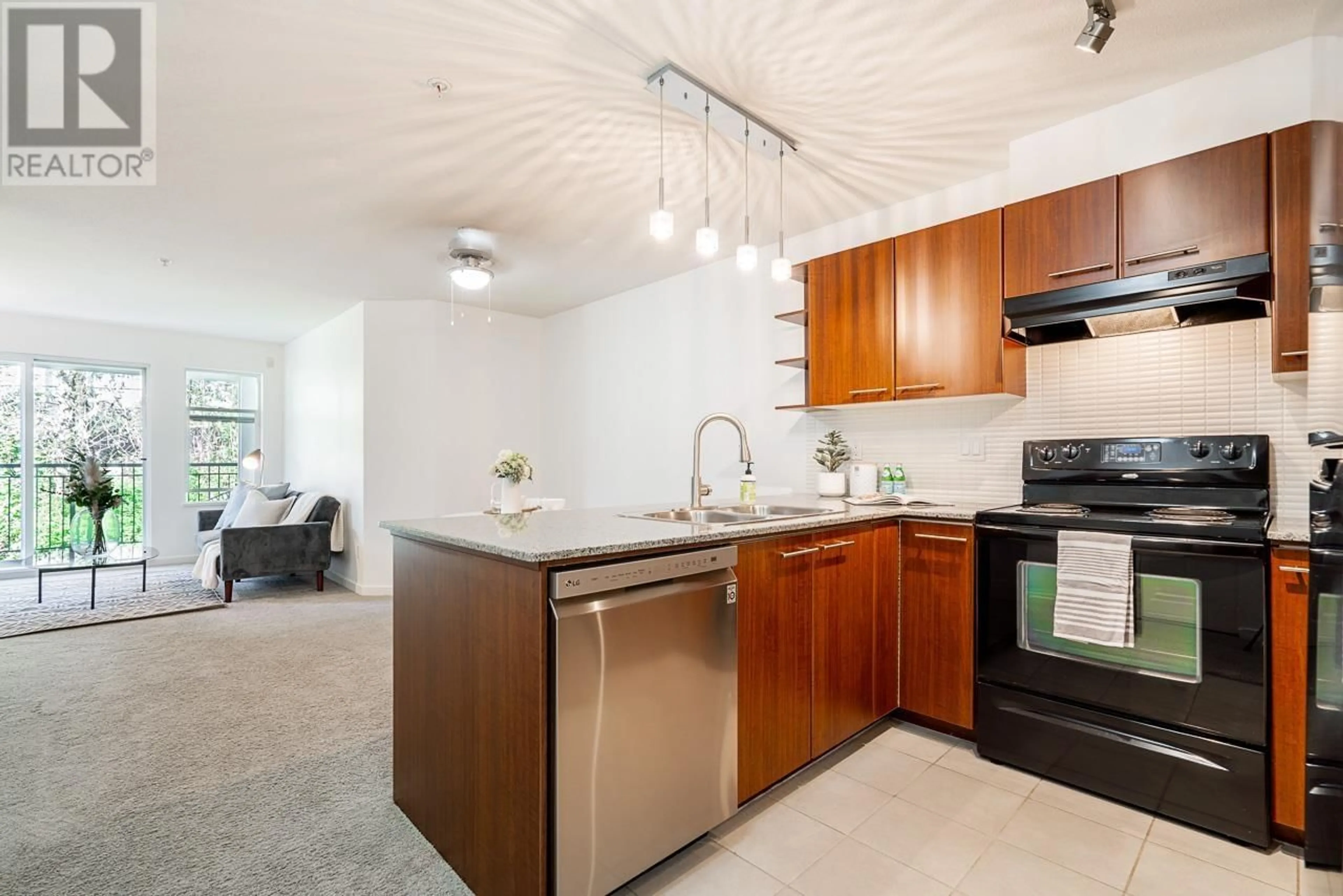 Unknown for 312 - 4799 BRENTWOOD DRIVE, Burnaby British Columbia V5C0C4