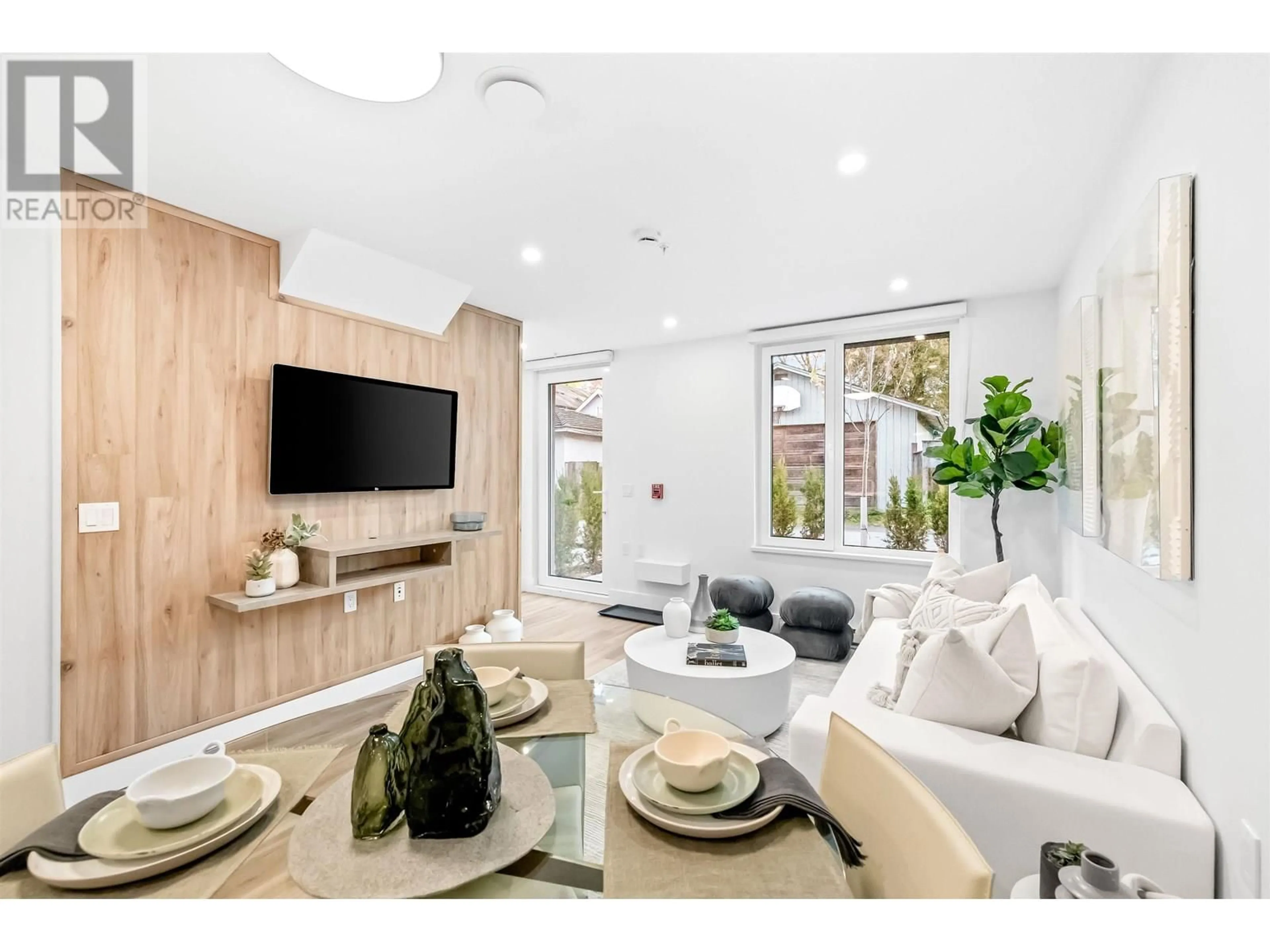 Unknown for 131 - 2250 1ST AVENUE, Vancouver British Columbia V5N1B6