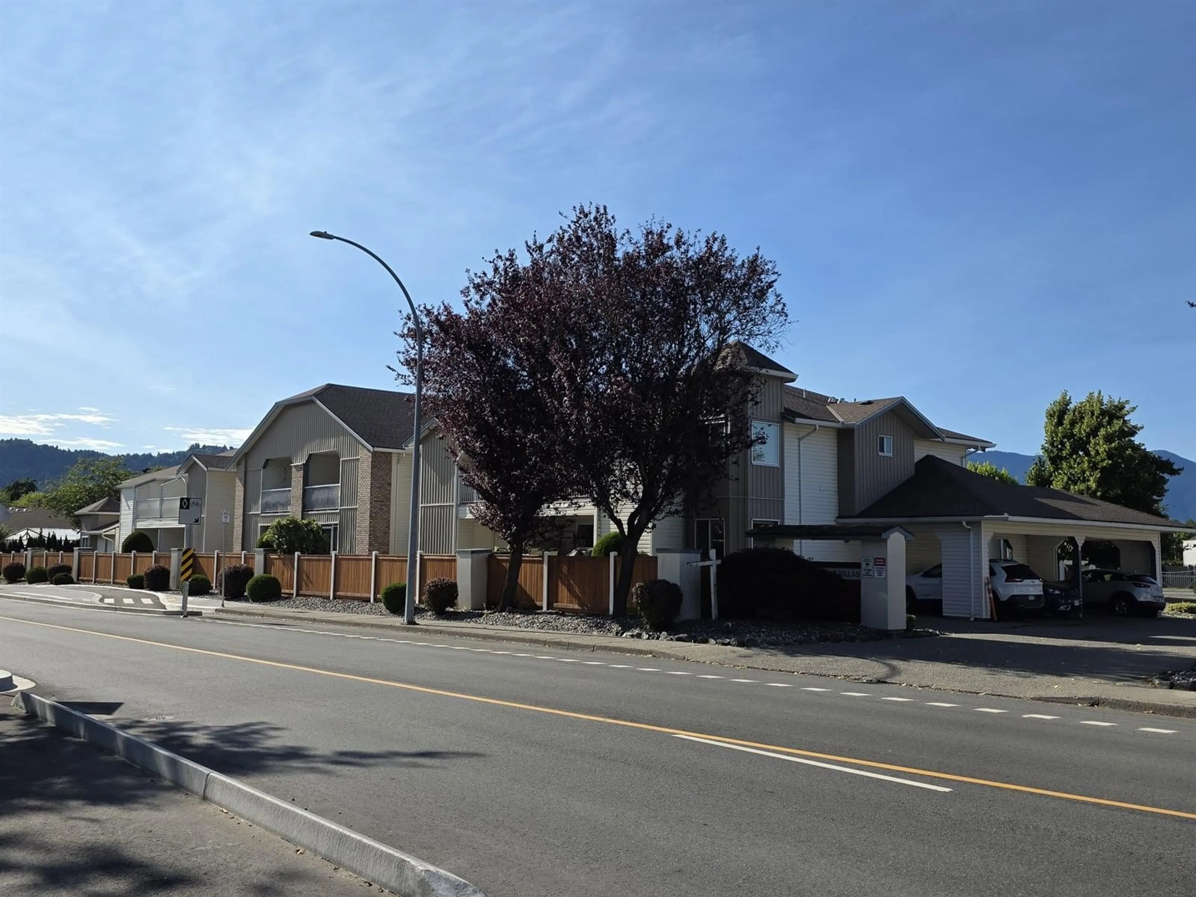 Unknown for 8 - 45435 KNIGHT ROAD, Chilliwack British Columbia V2R3E8