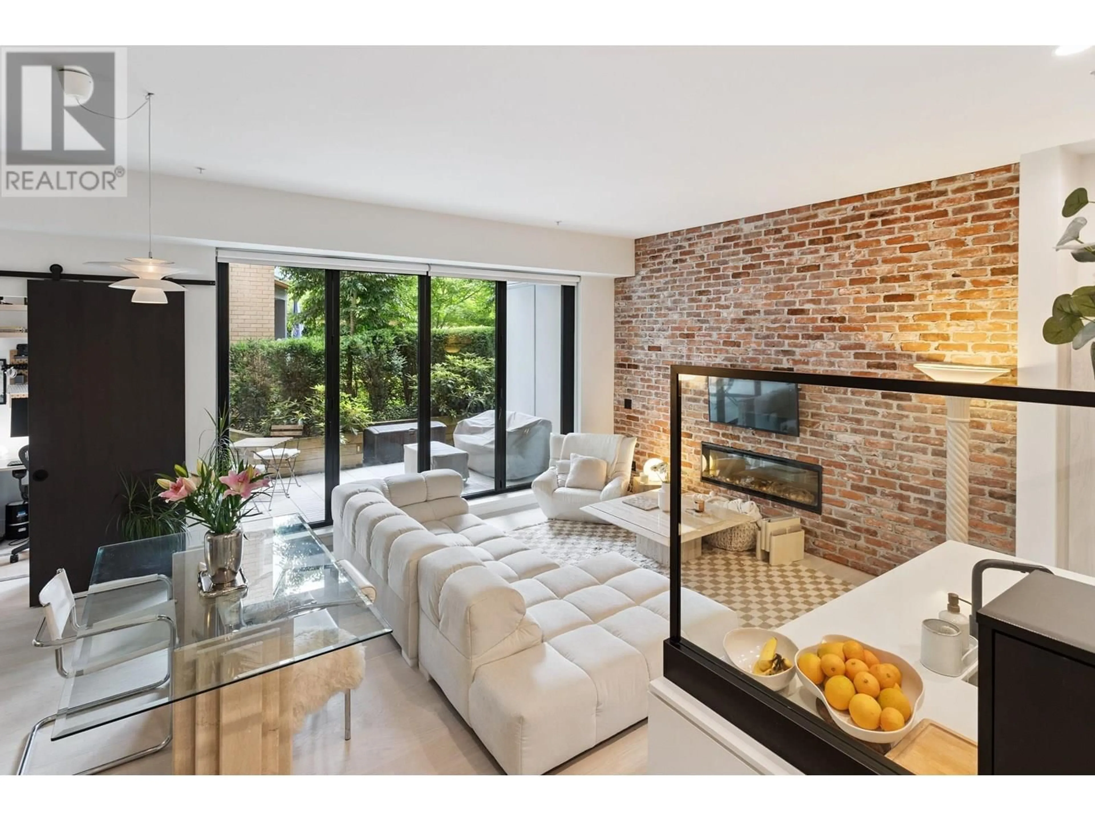 Living room with furniture, ceramic/tile floor for 109 - 300 SALTER STREET, New Westminster British Columbia V3M0L9