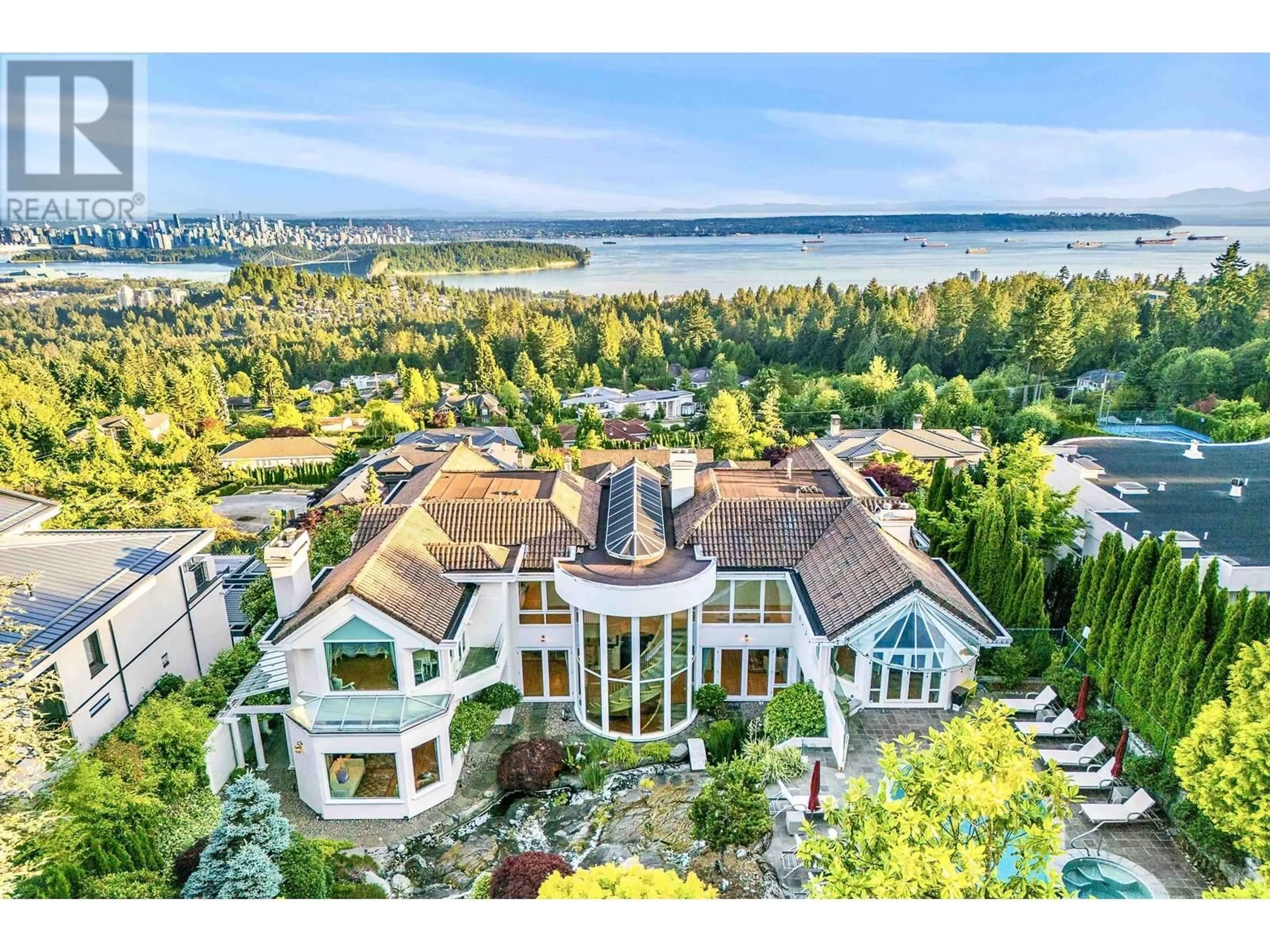 A pic from outside/outdoor area/front of a property/back of a property/a pic from drone, water/lake/river/ocean view for 965 KING GEORGES WAY, West Vancouver British Columbia V7S1S6