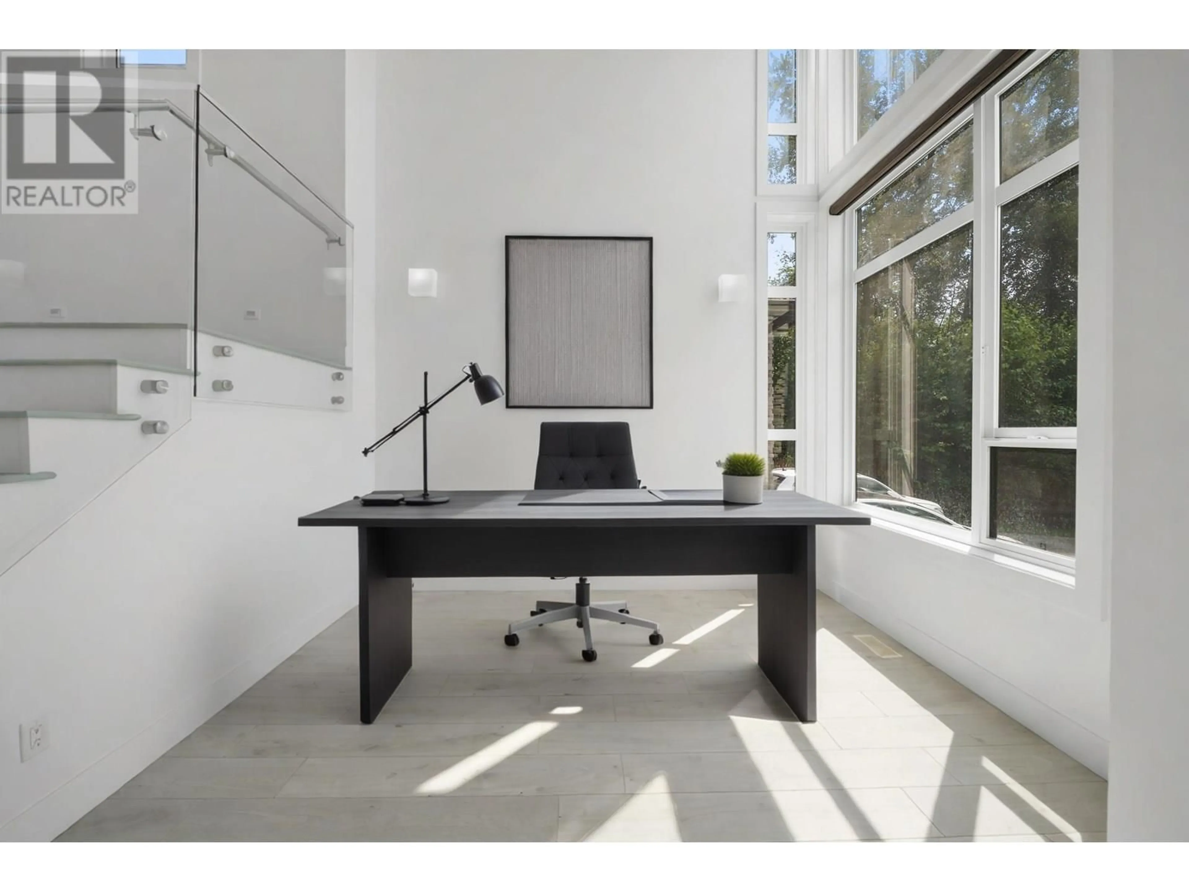 A pic of a room for 12400 201 STREET, Maple Ridge British Columbia V2X6A7