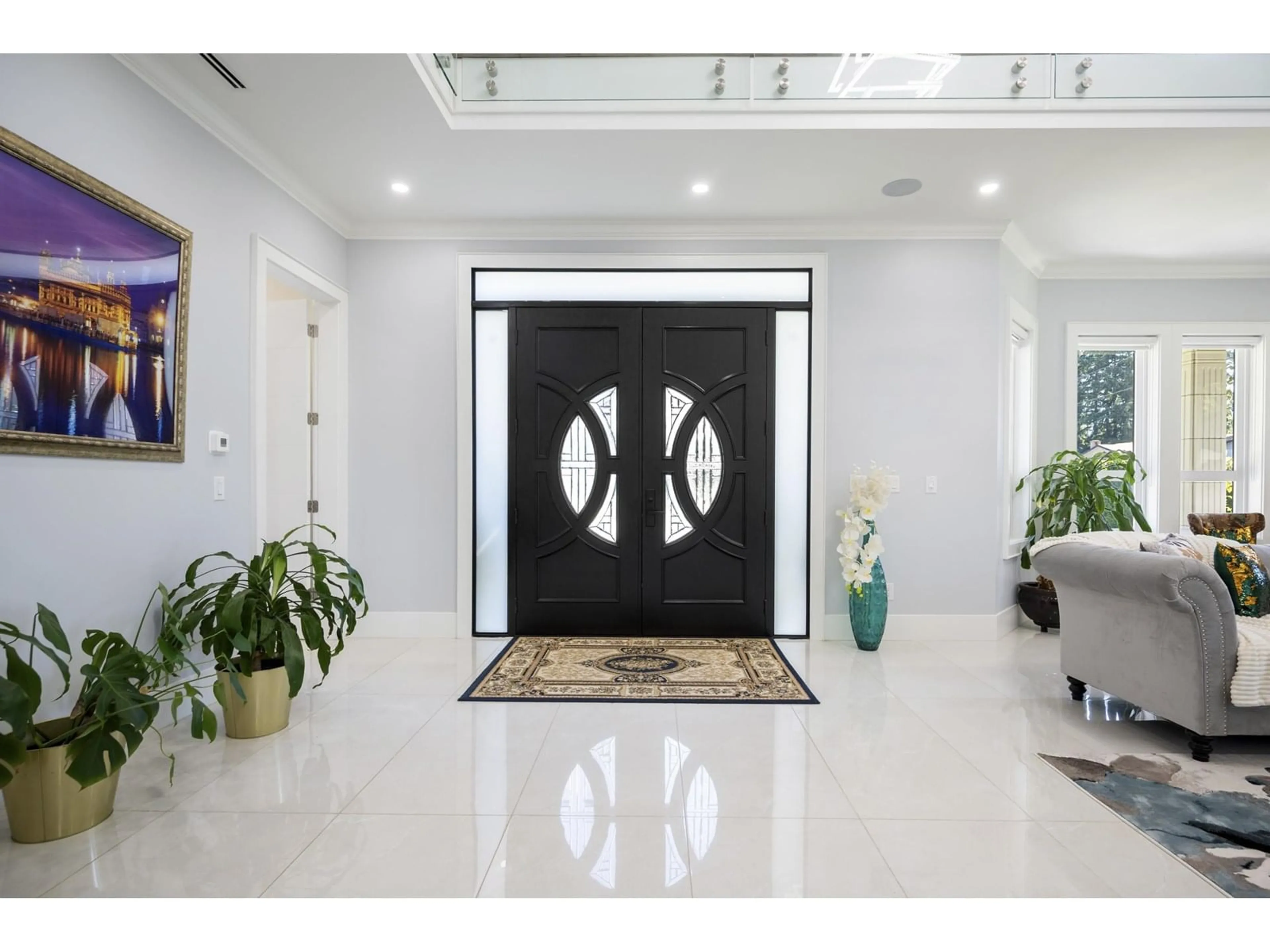 Indoor entryway for 19765 38, Langley British Columbia V3A2T6