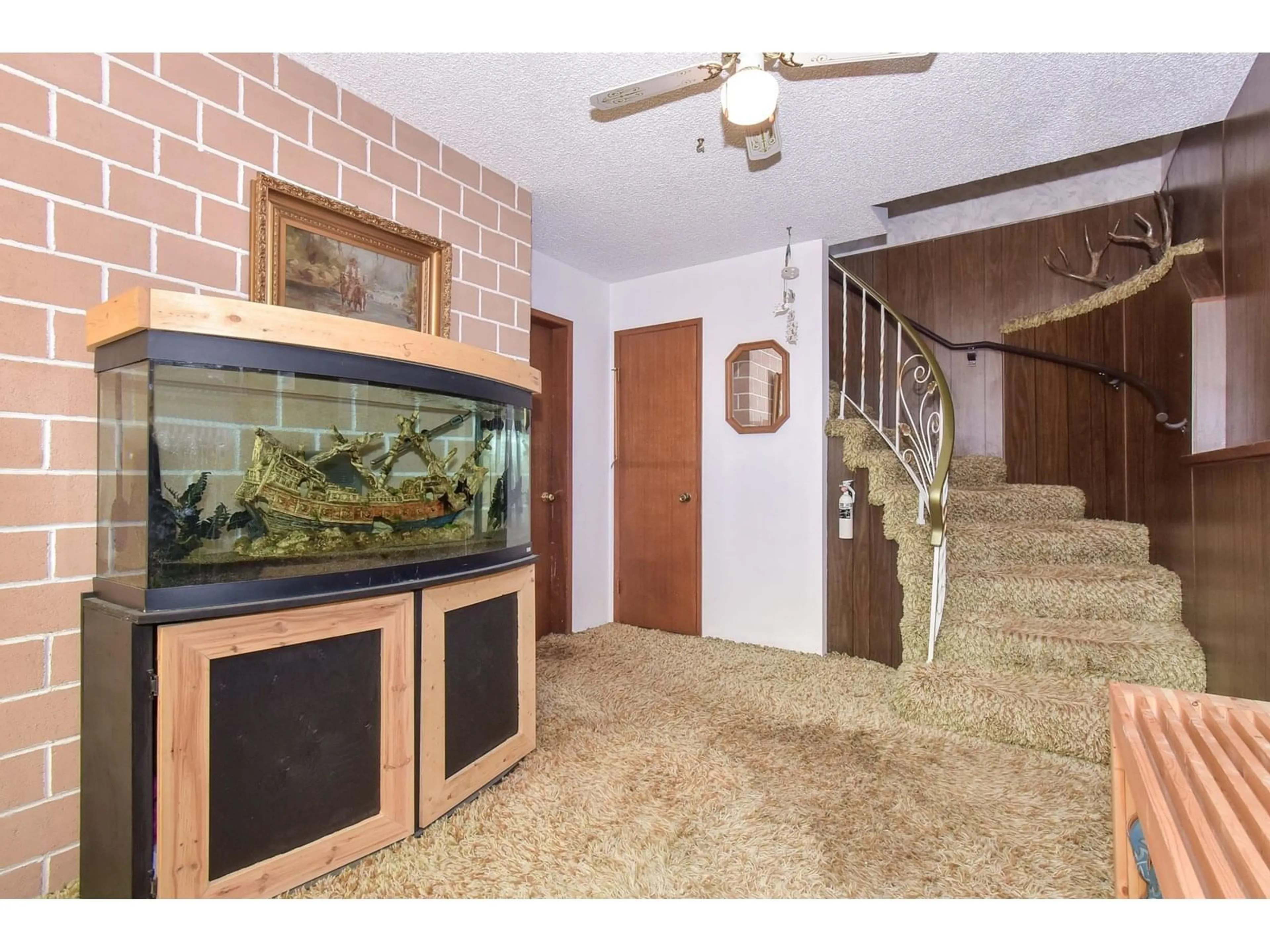 Indoor foyer for 1236 LEE, White Rock British Columbia V4B4P6