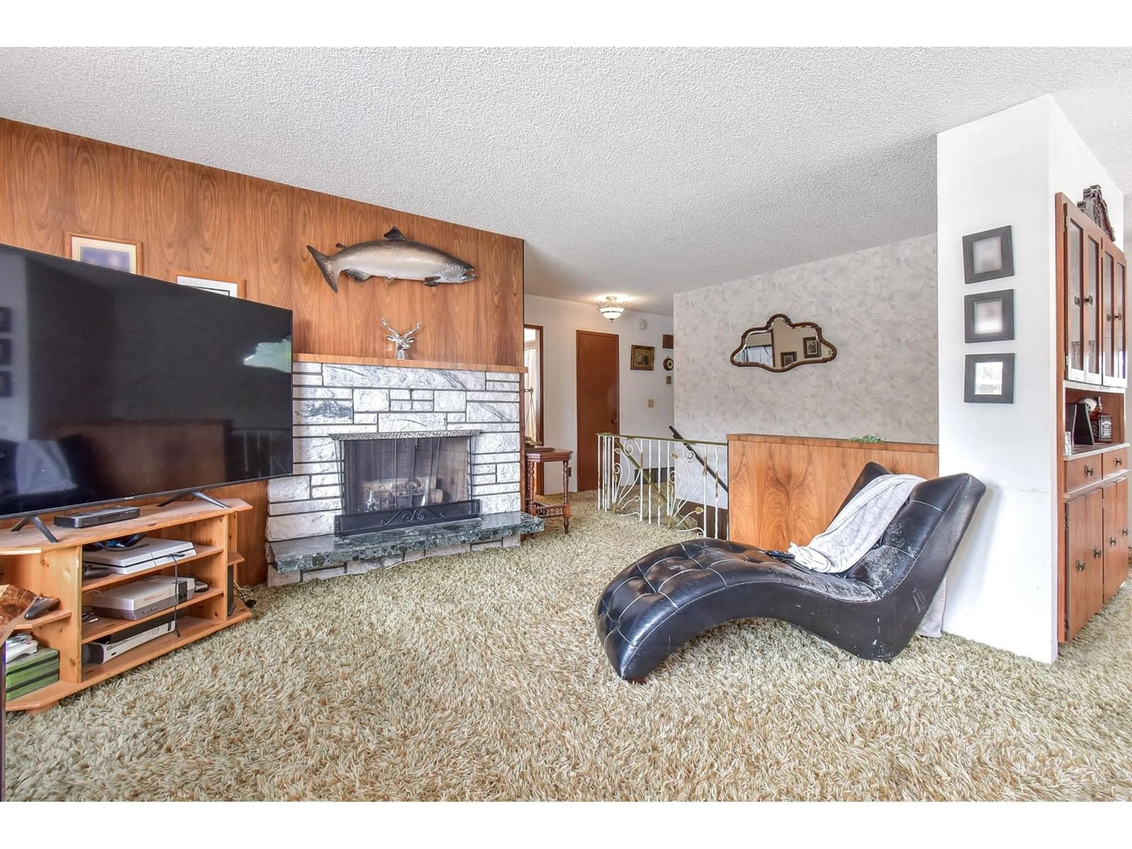 Living room with furniture, unknown for 1236 LEE, White Rock British Columbia V4B4P6