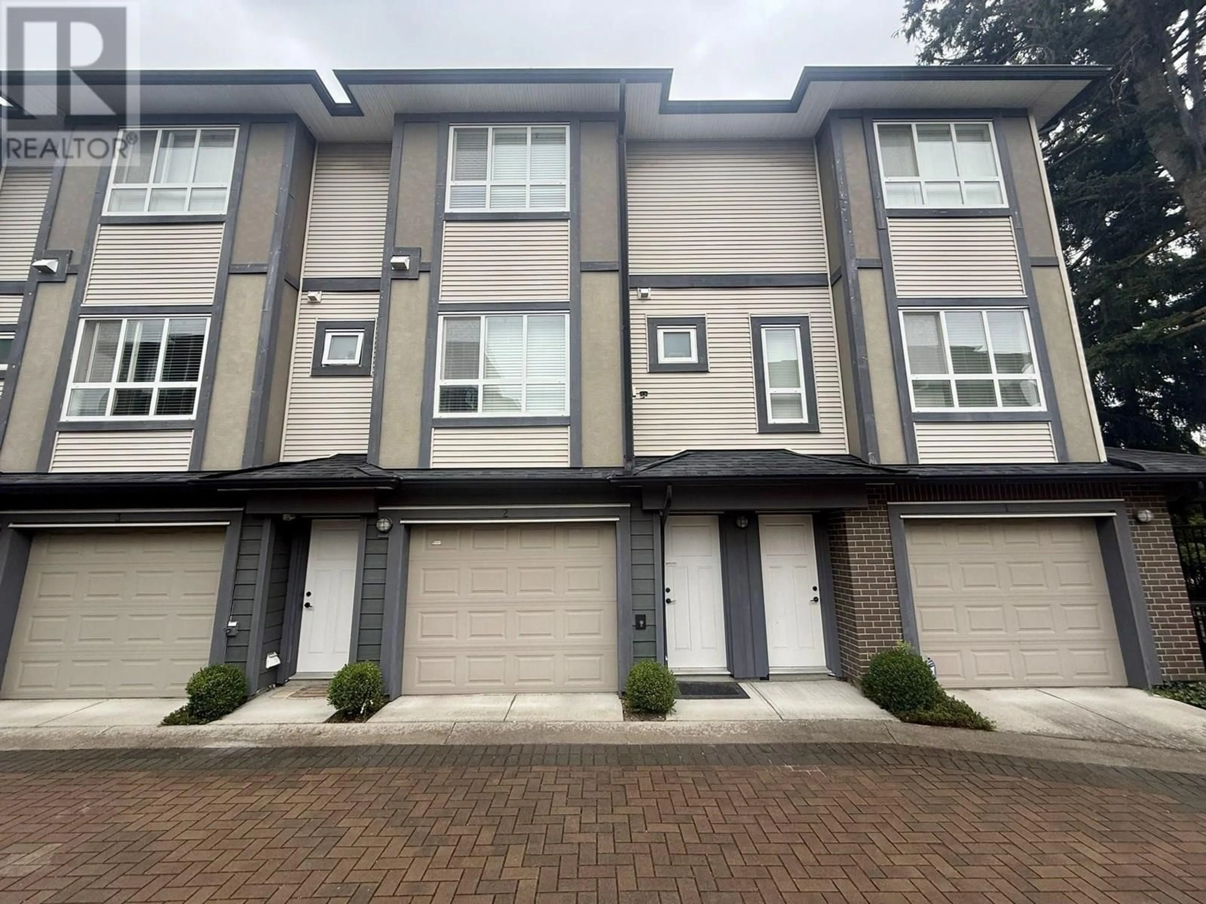 A pic from outside/outdoor area/front of a property/back of a property/a pic from drone, street for 2 - 7691 BRIDGE STREET, Richmond British Columbia V6Y2S6