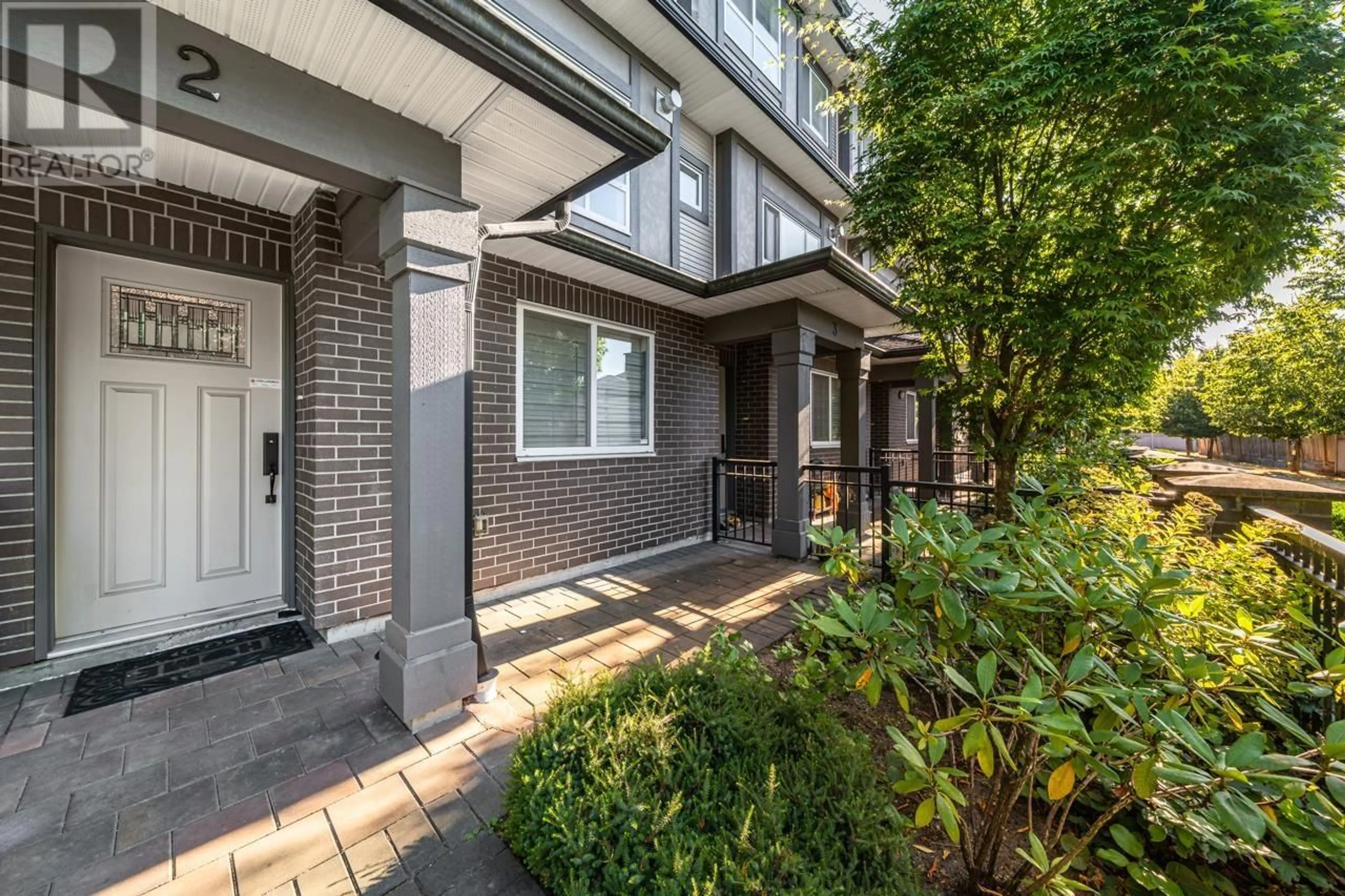 Unknown for 2 - 7691 BRIDGE STREET, Richmond British Columbia V6Y2S6
