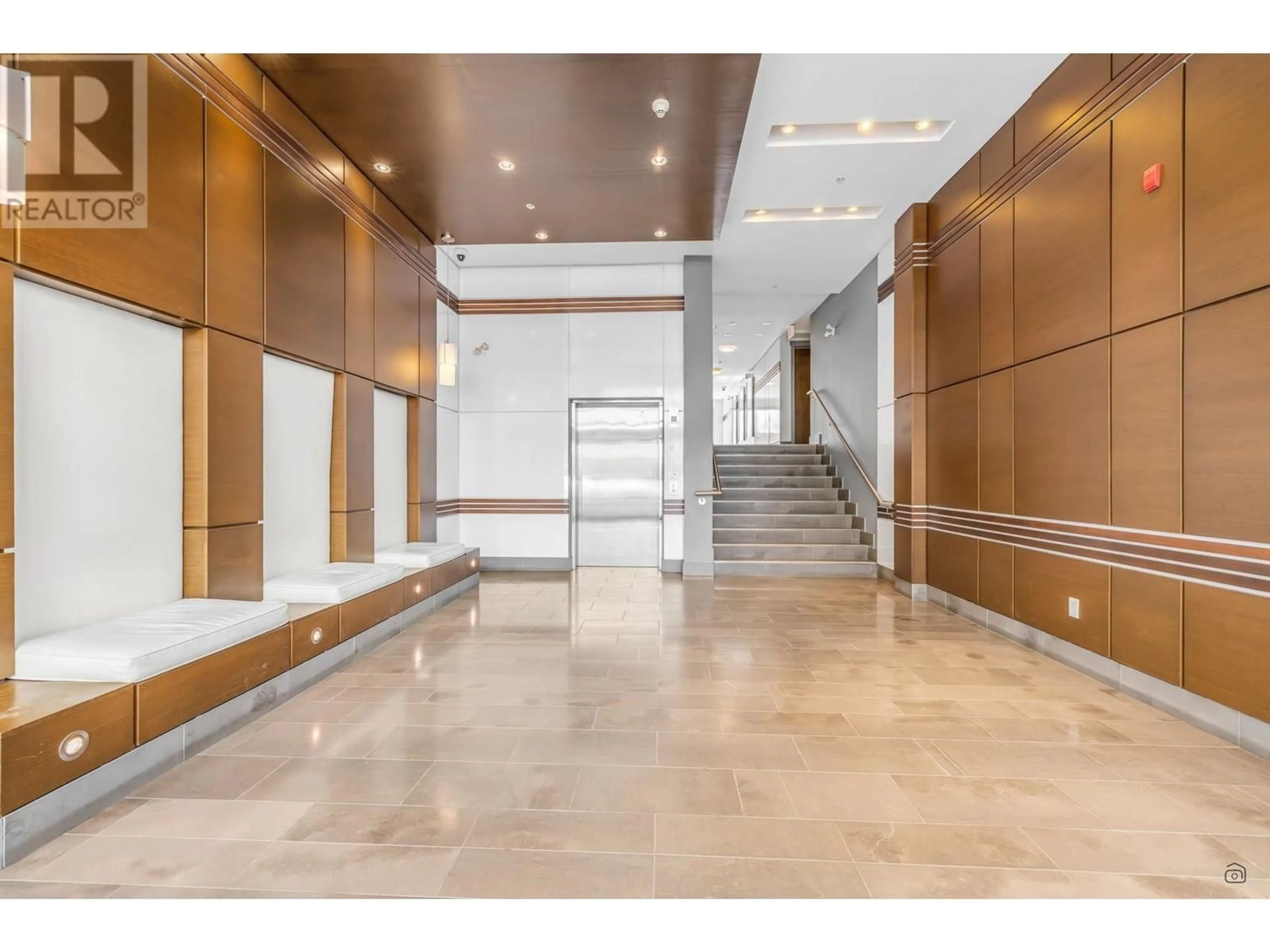 Indoor foyer for 307 - 9500 ODLIN ROAD, Richmond British Columbia V6X0H5