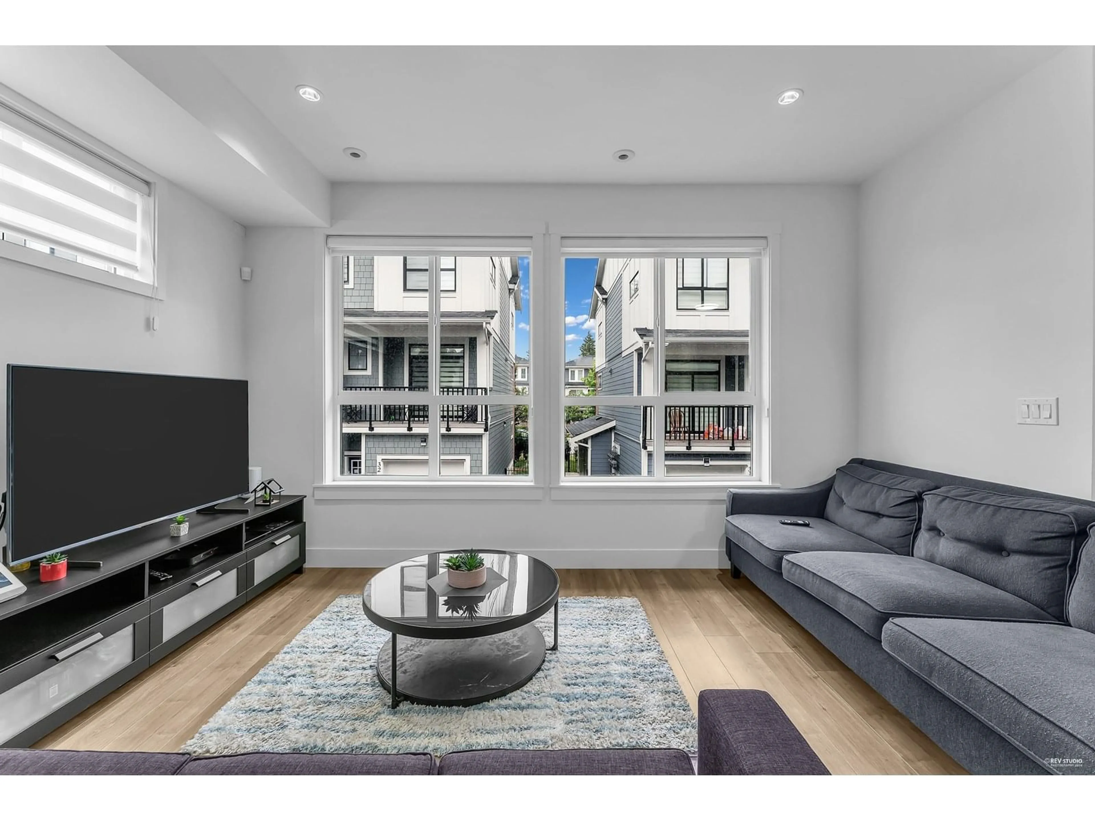 Living room with furniture, unknown for 12 - 11556 72A, Delta British Columbia V4C1A9