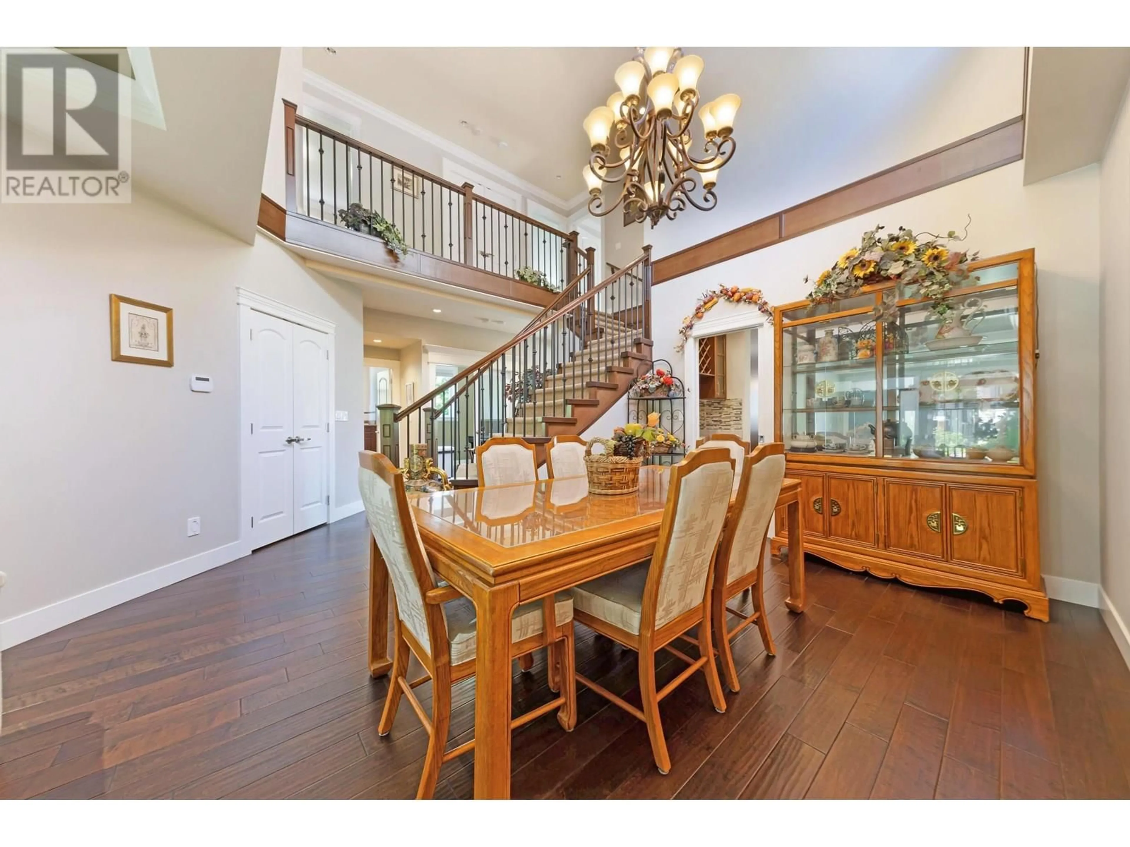Dining room, wood/laminate floor for 3462 DARWIN AVENUE, Coquitlam British Columbia V3B3H6
