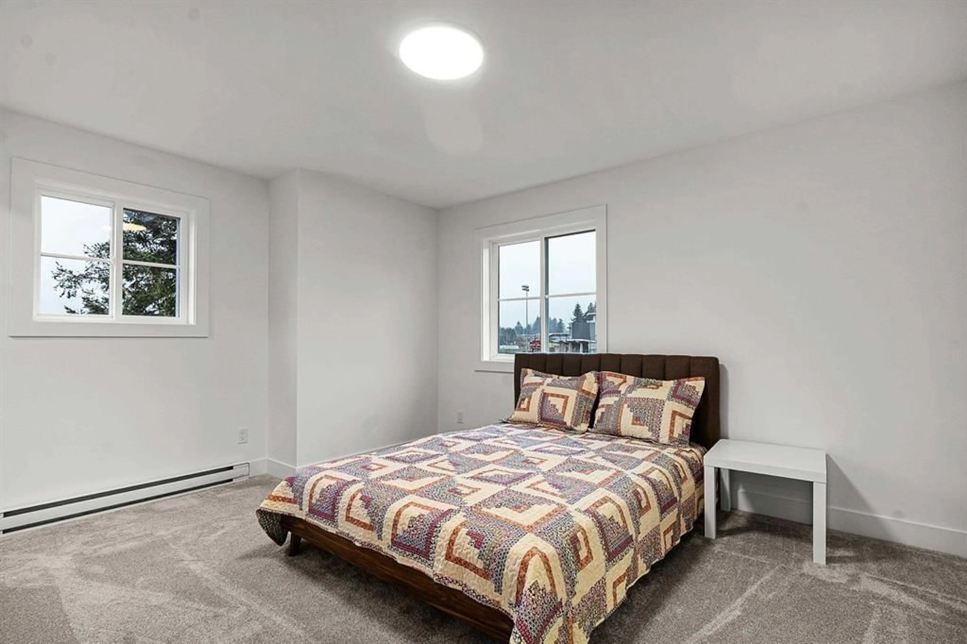 Bedroom with bed, unknown for 2 - 2360 CRESCENT, Abbotsford British Columbia V2S3M2