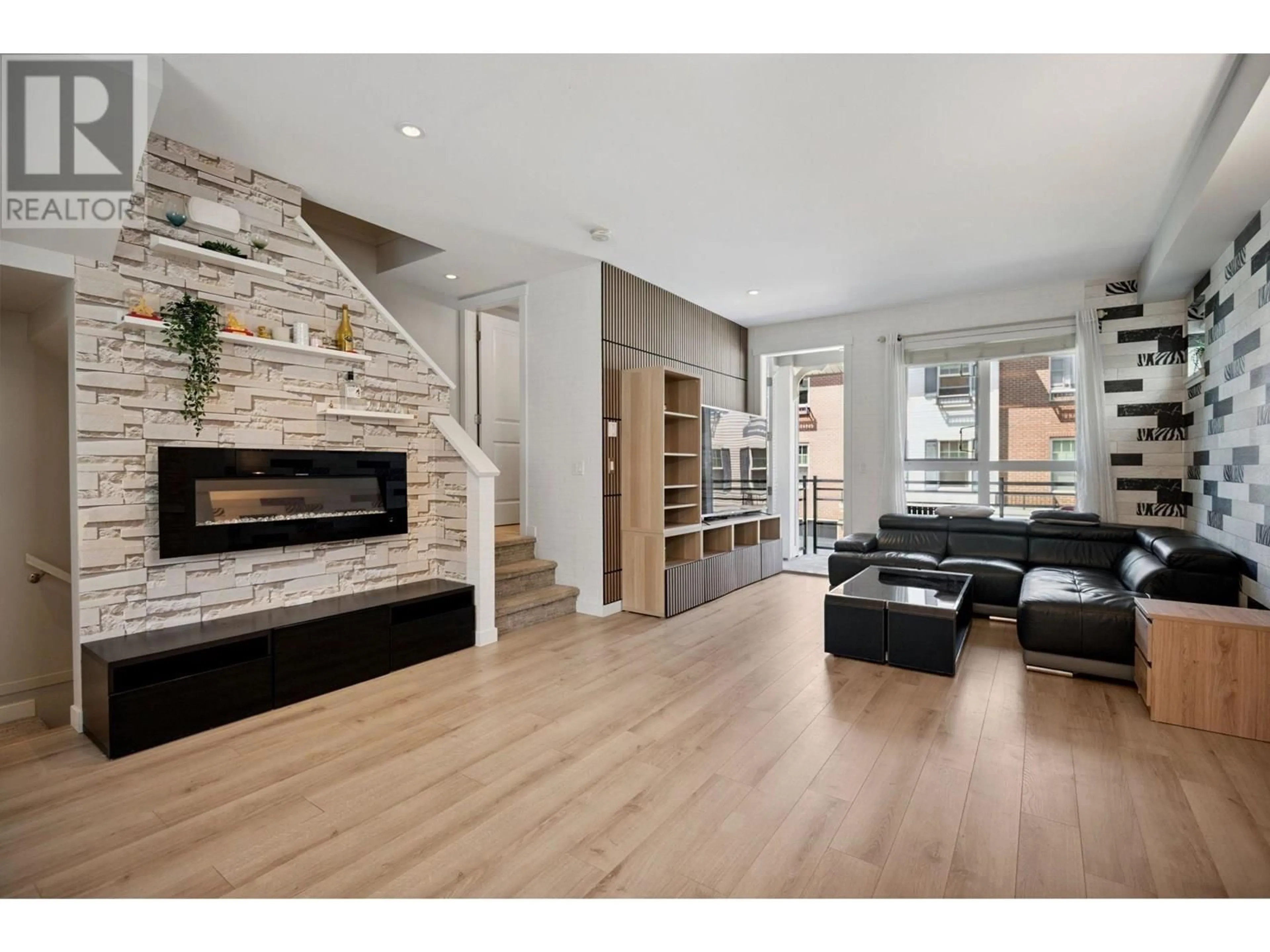 Living room with furniture, unknown for 114 - 9671 ALBERTA ROAD, Richmond British Columbia V6Y1T7