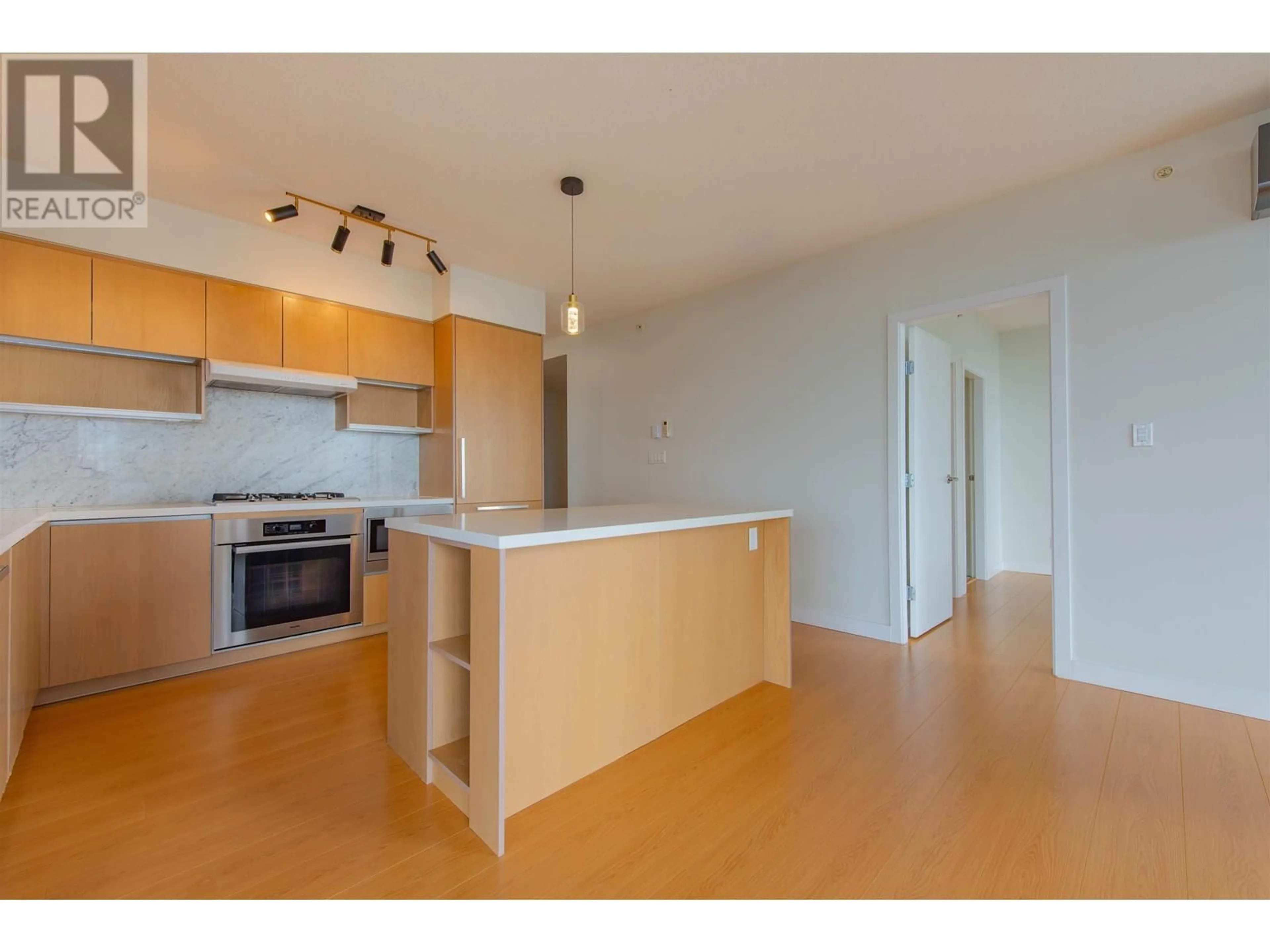 Open concept kitchen, wood/laminate floor for 3305 - 6588 NELSON AVENUE, Burnaby British Columbia V5H0E8