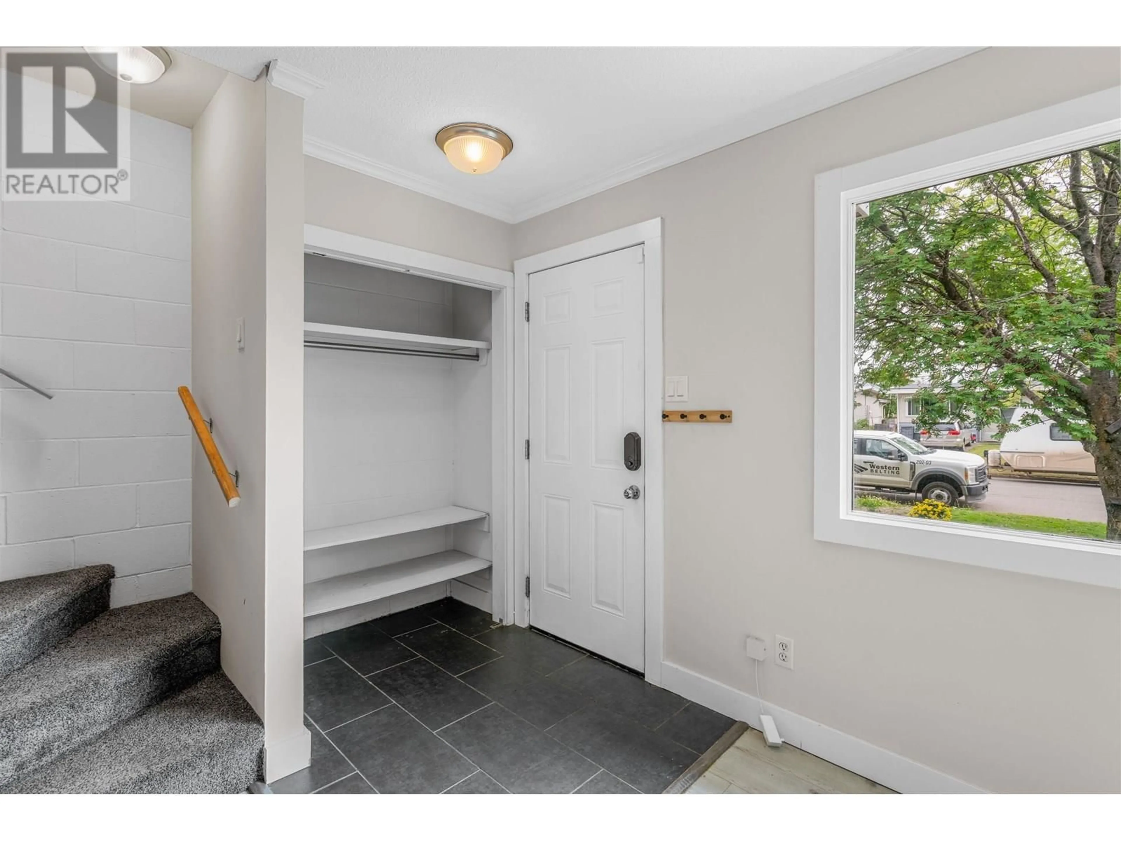 Indoor entryway for 263 MOFFAT STREET, Prince George British Columbia V2M3L4