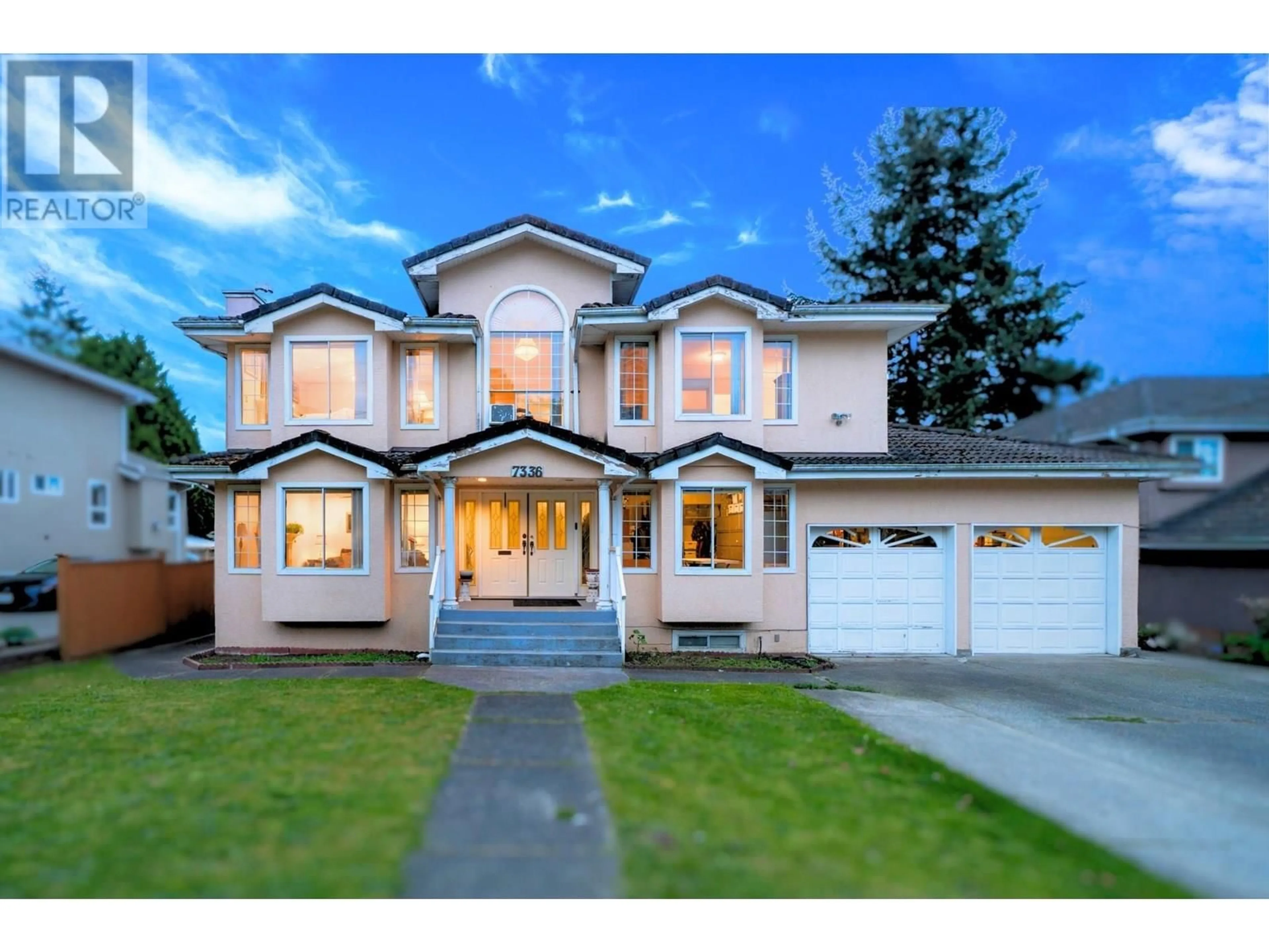 Home with vinyl exterior material, street for 7336 16TH AVENUE, Burnaby British Columbia V3N1N8