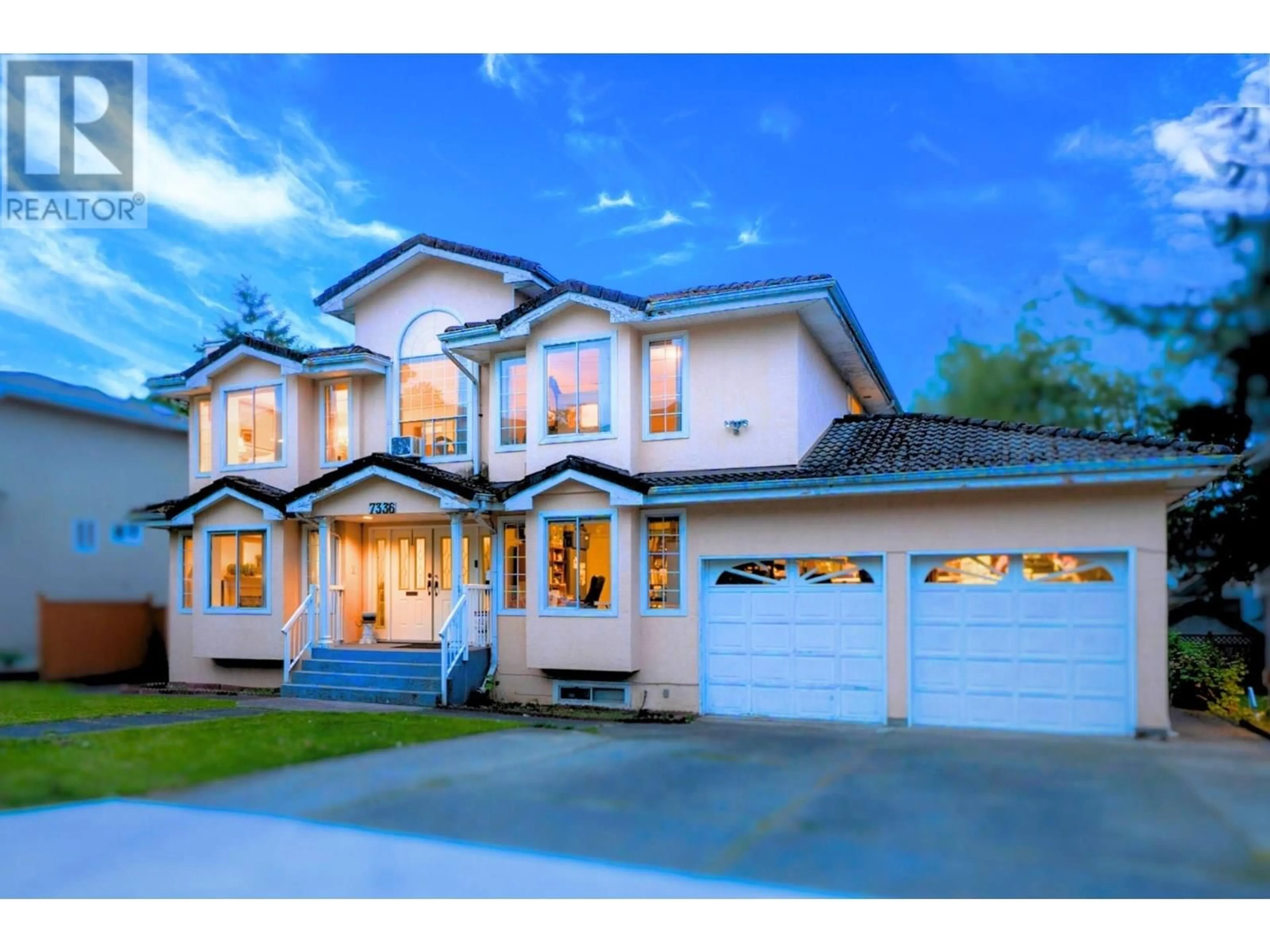Home with vinyl exterior material, street for 7336 16TH AVENUE, Burnaby British Columbia V3N1N8