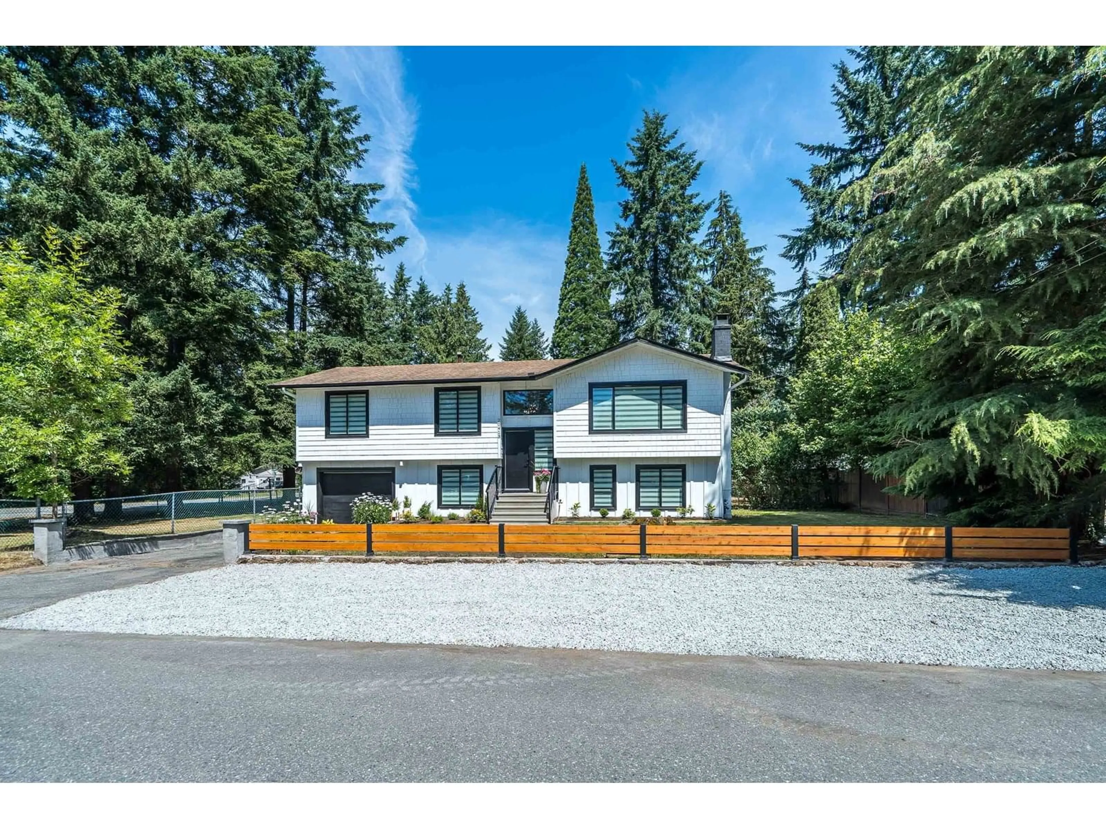 Unknown for 20413 41A, Langley British Columbia V3A5N5