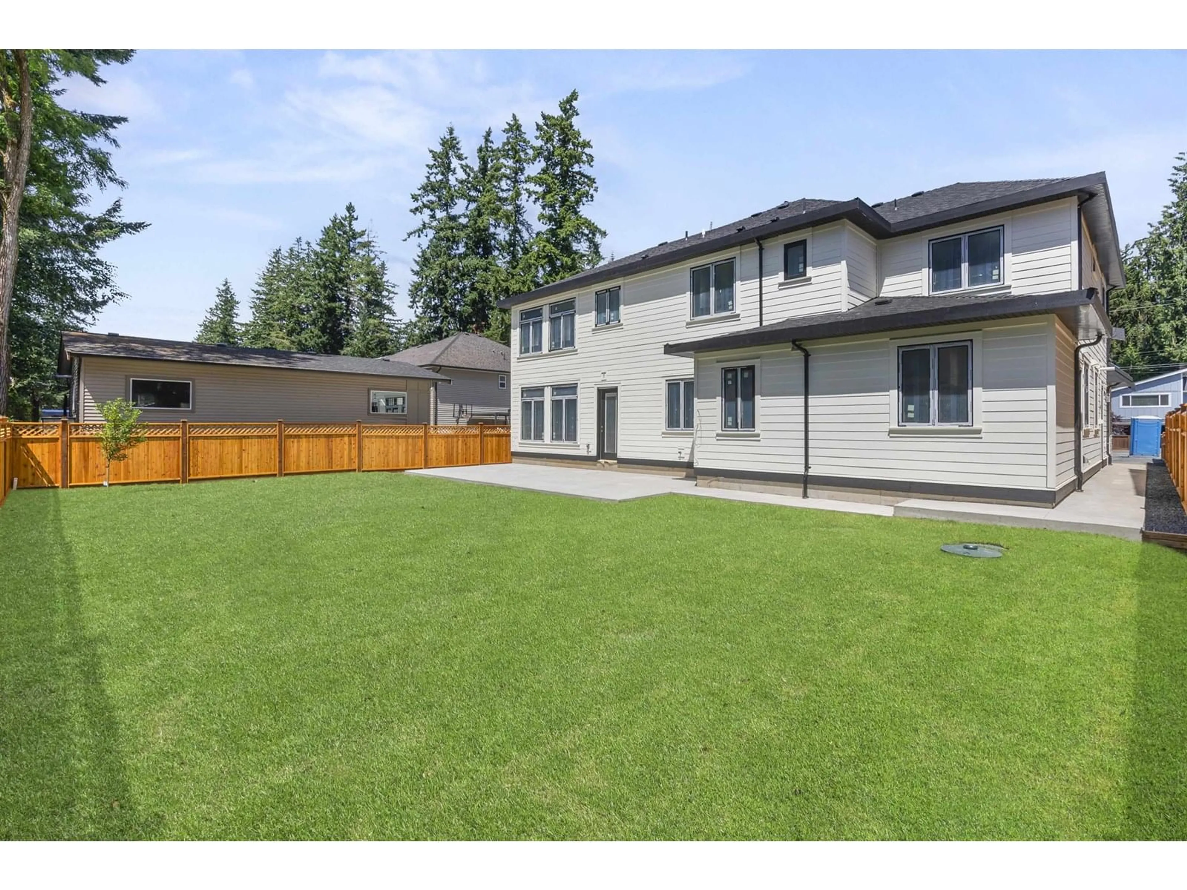 Unknown for 20334 42, Langley British Columbia V3A3A7