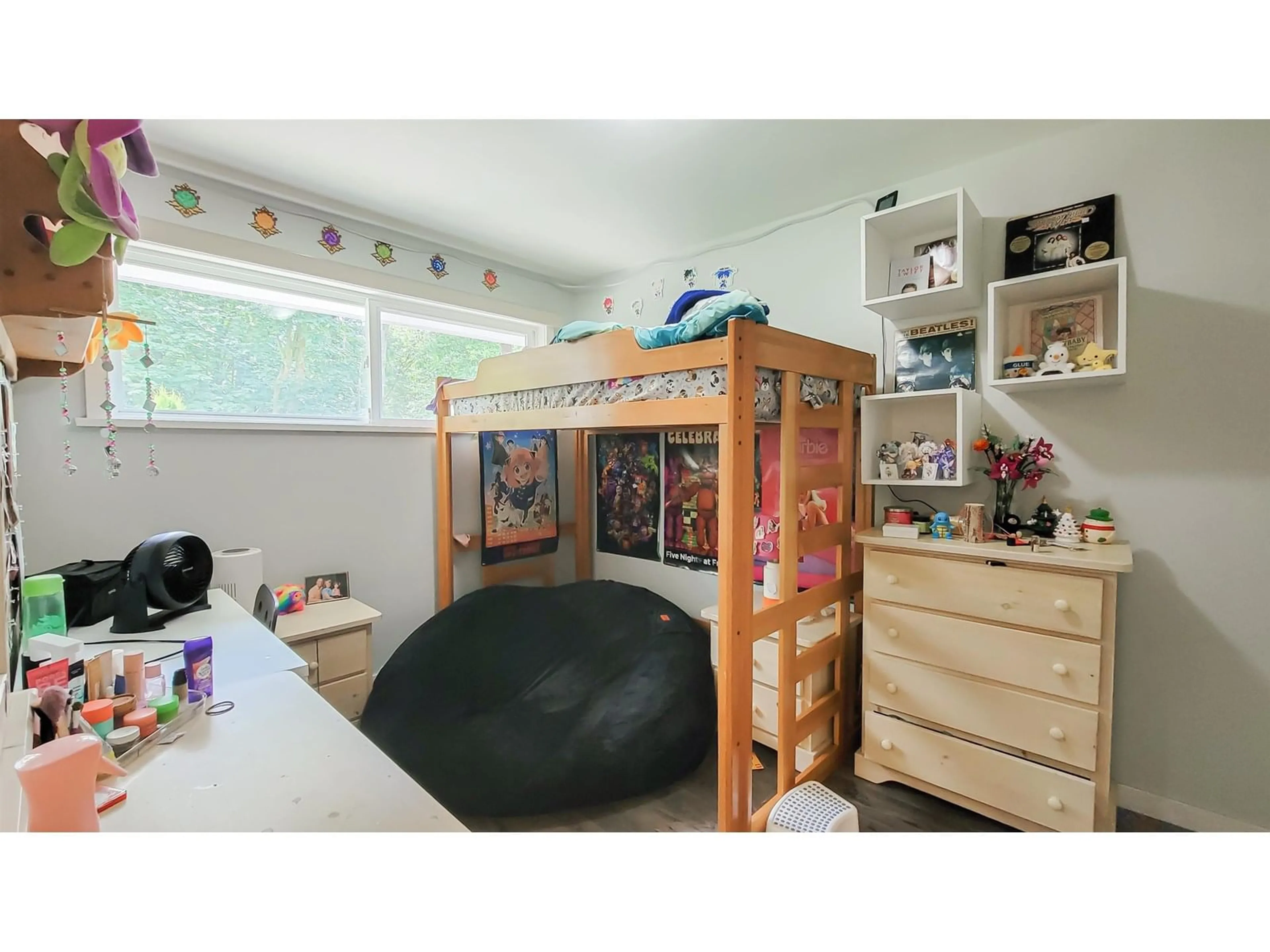 A pic of a room for 8927 SHEPHERD, Delta British Columbia V4C4J9