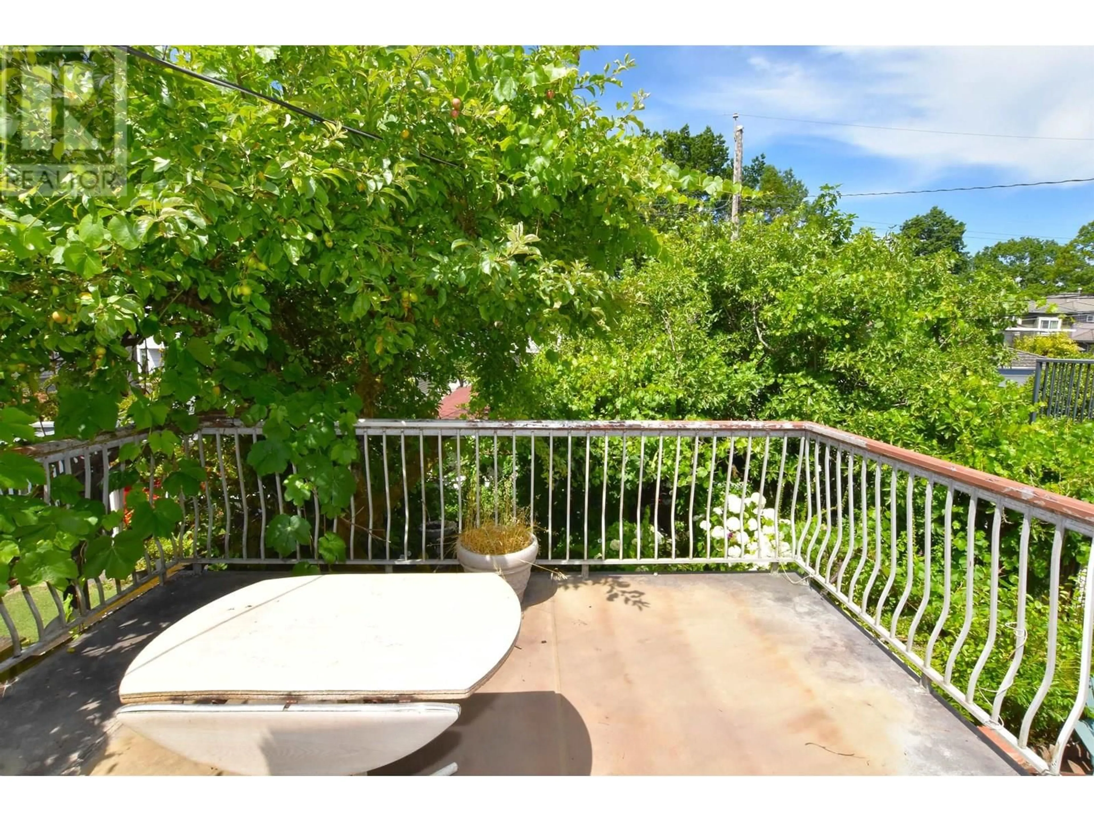Patio, unknown for 3561 23RD AVENUE, Vancouver British Columbia V5R1C3