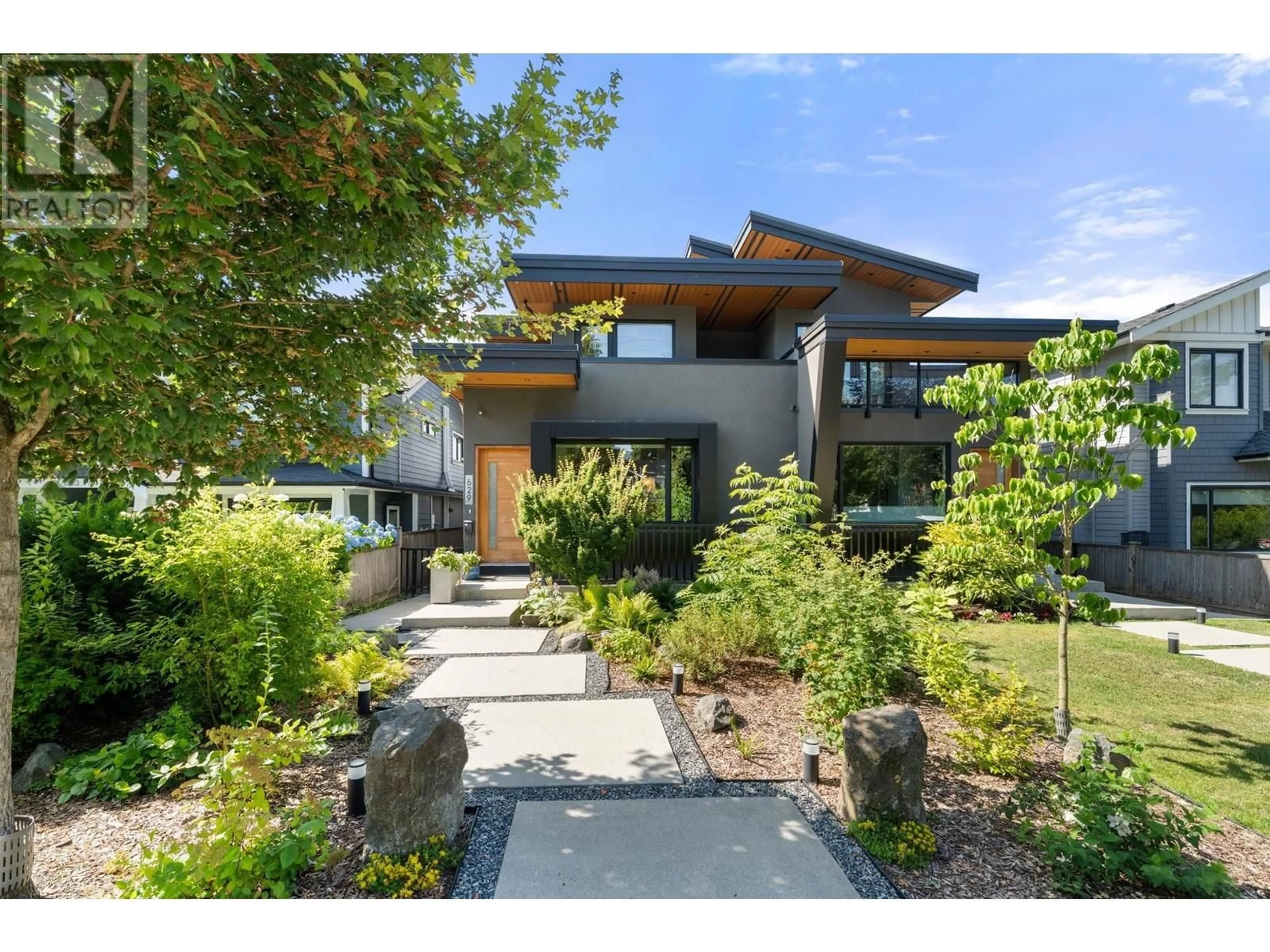 Unknown for 629 4TH STREET, North Vancouver British Columbia V7L1J9