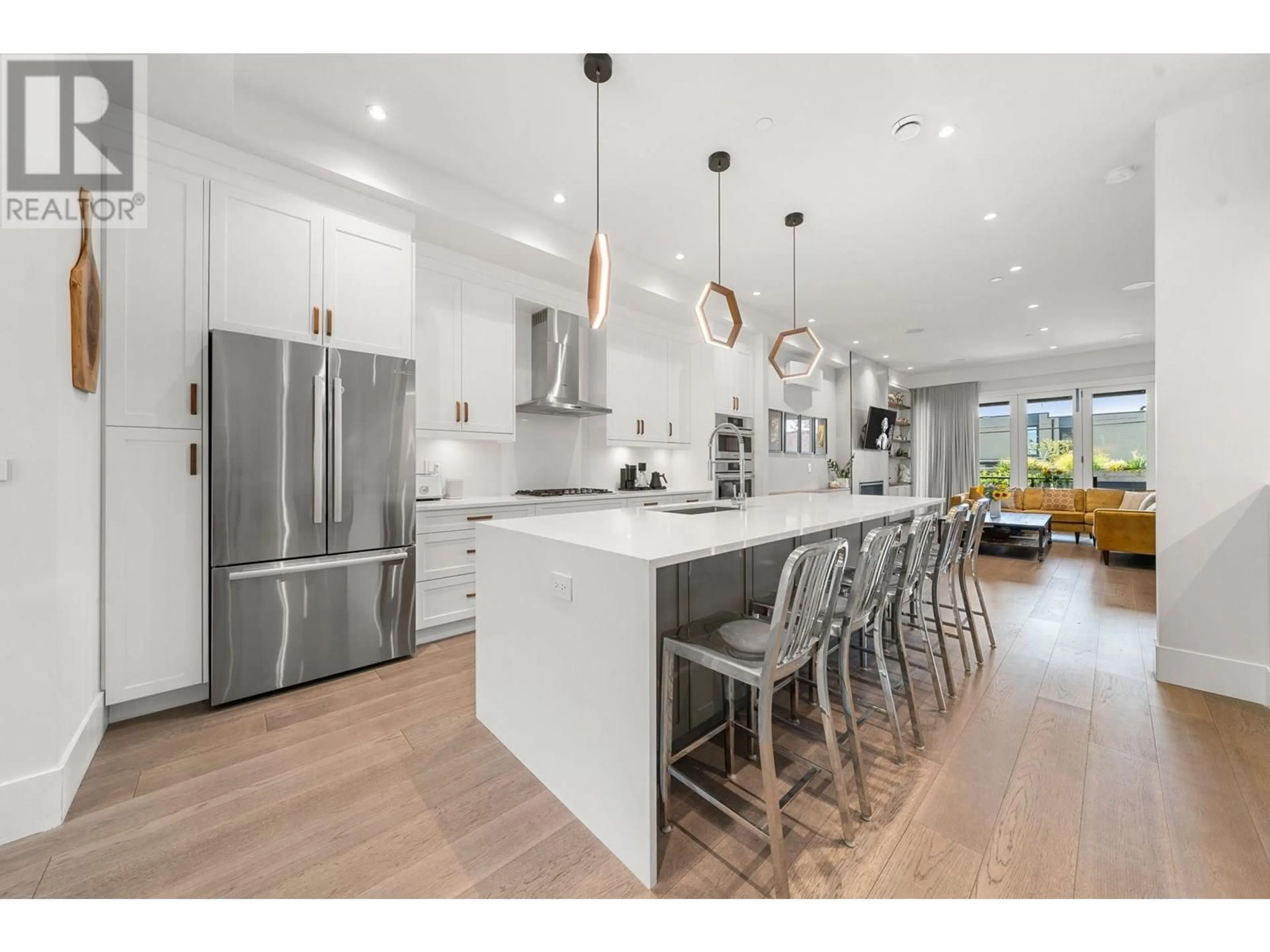 Open concept kitchen, unknown for 629 4TH STREET, North Vancouver British Columbia V7L1J9