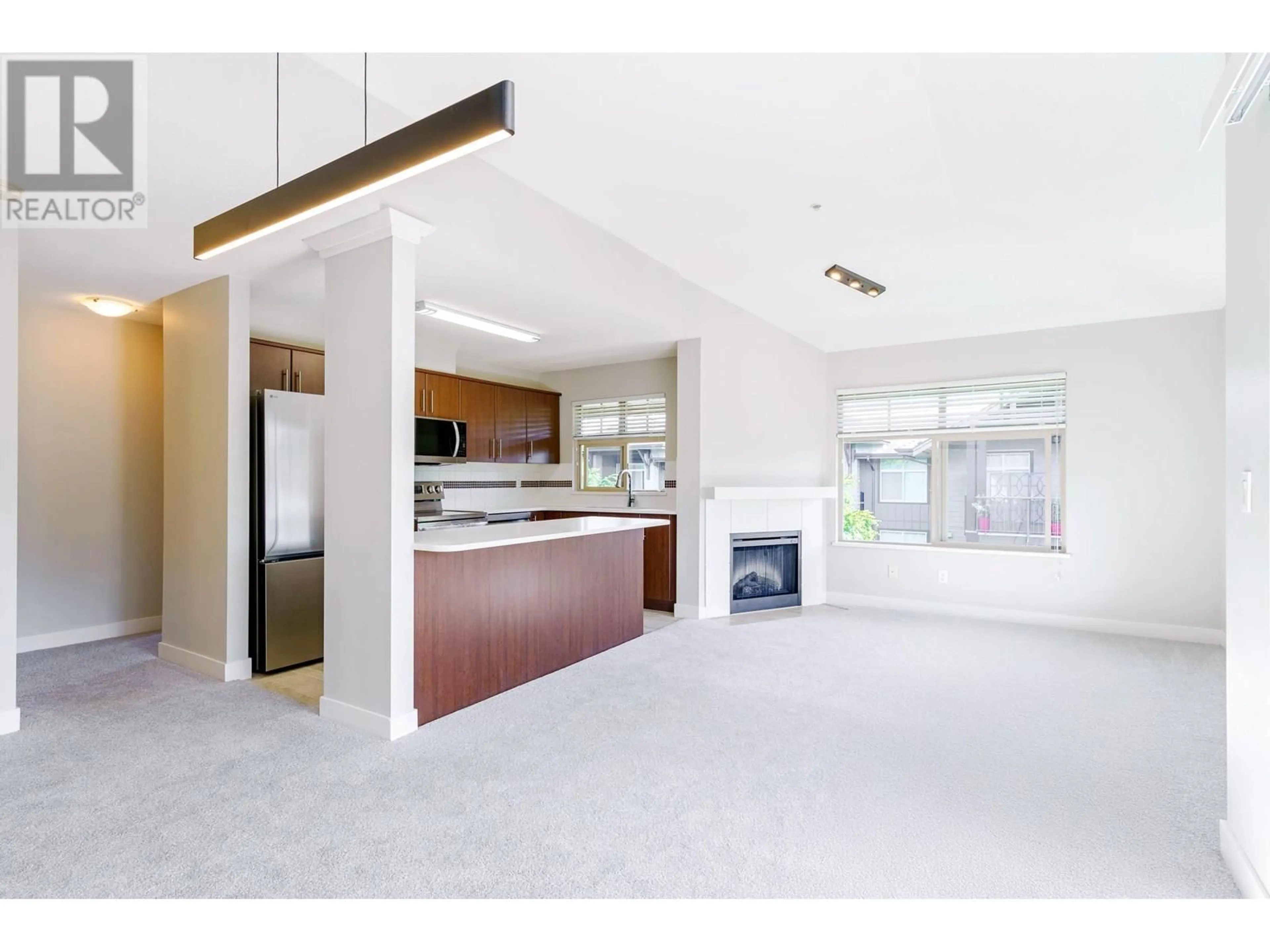 Open concept kitchen, unknown for 423 - 12238 224 STREET, Maple Ridge British Columbia V2X8W5